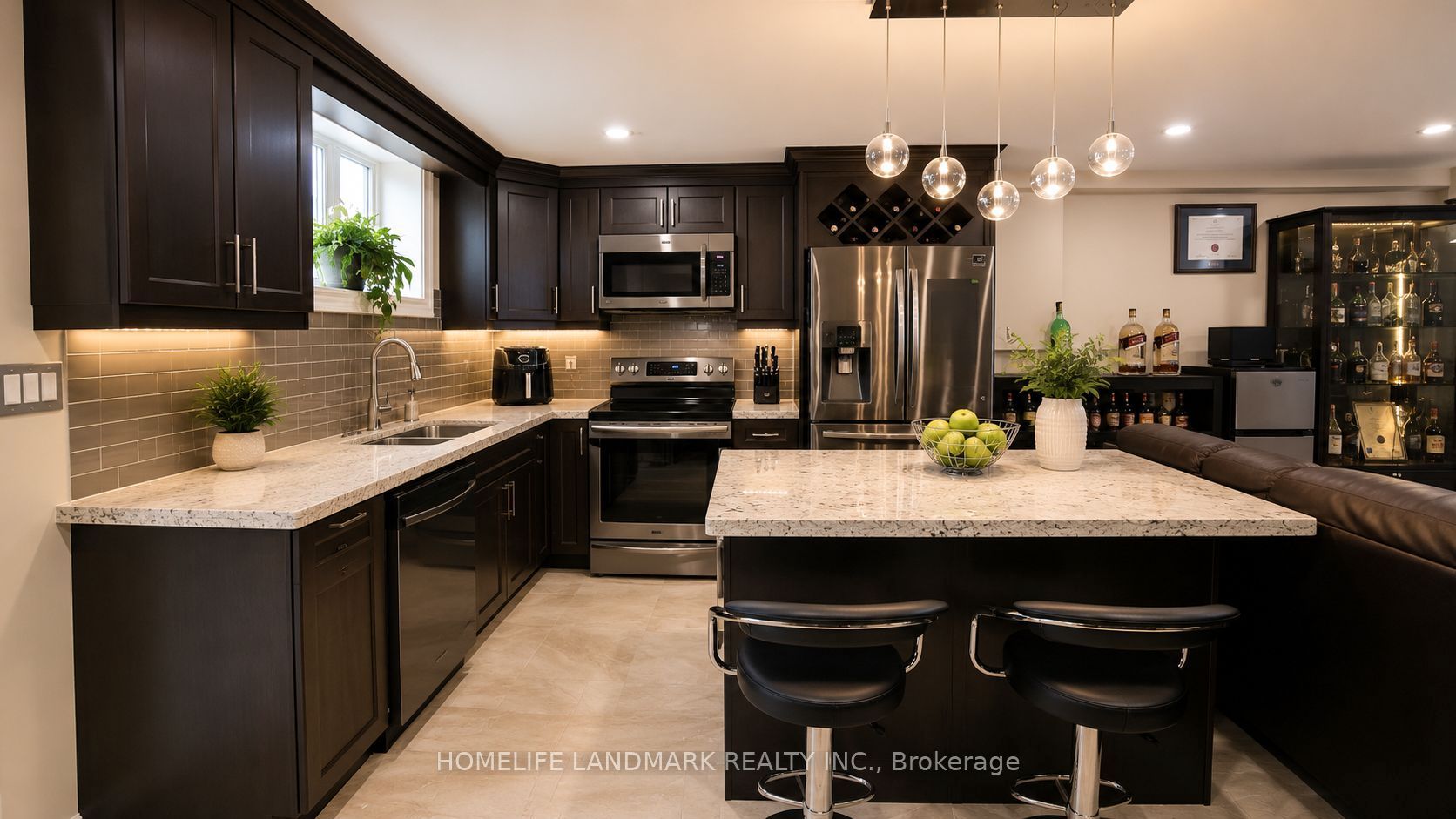 3226 Eglinton Avenue E Property Photo 15