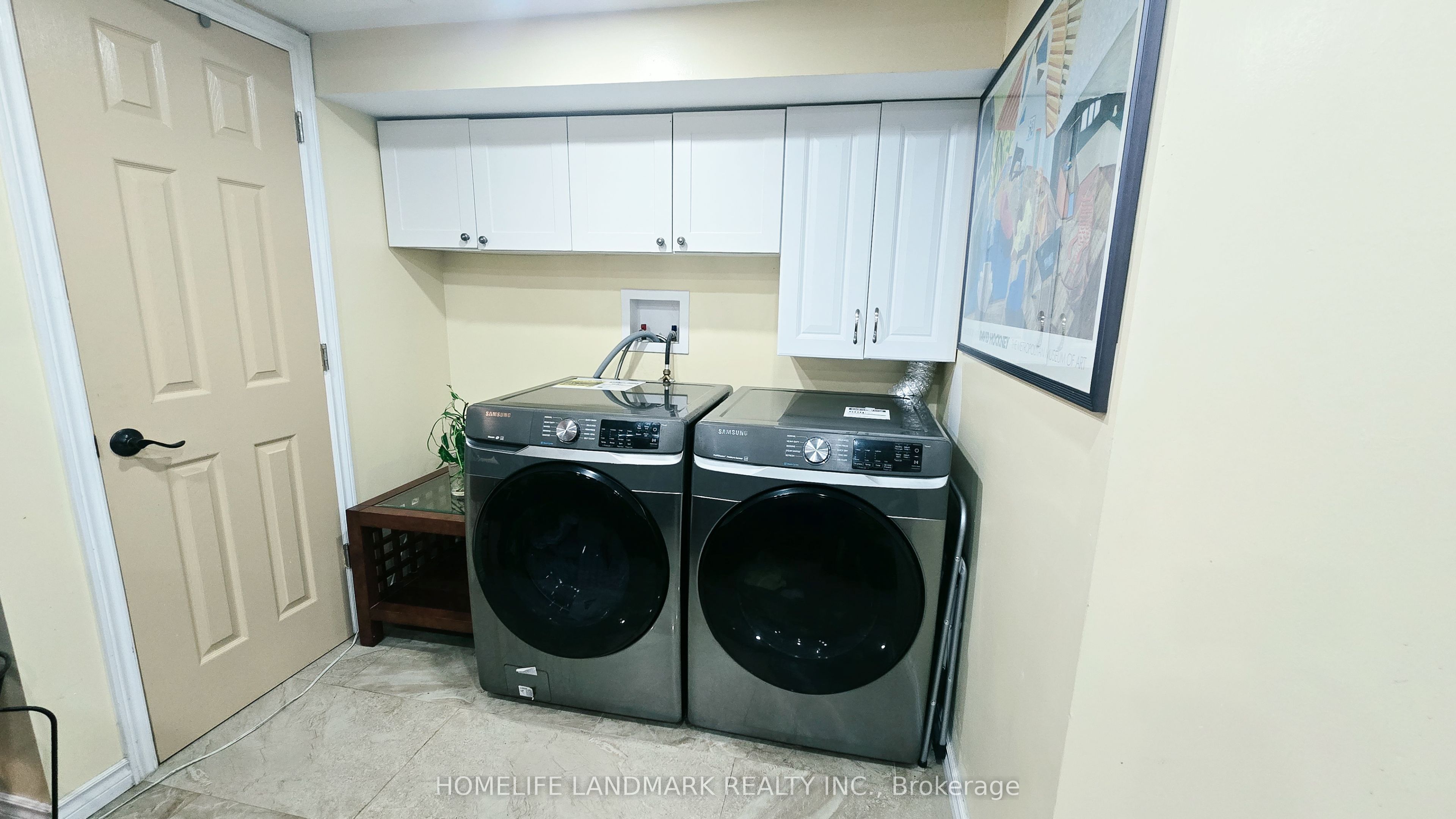 3226 Eglinton Avenue E Property Photo 43