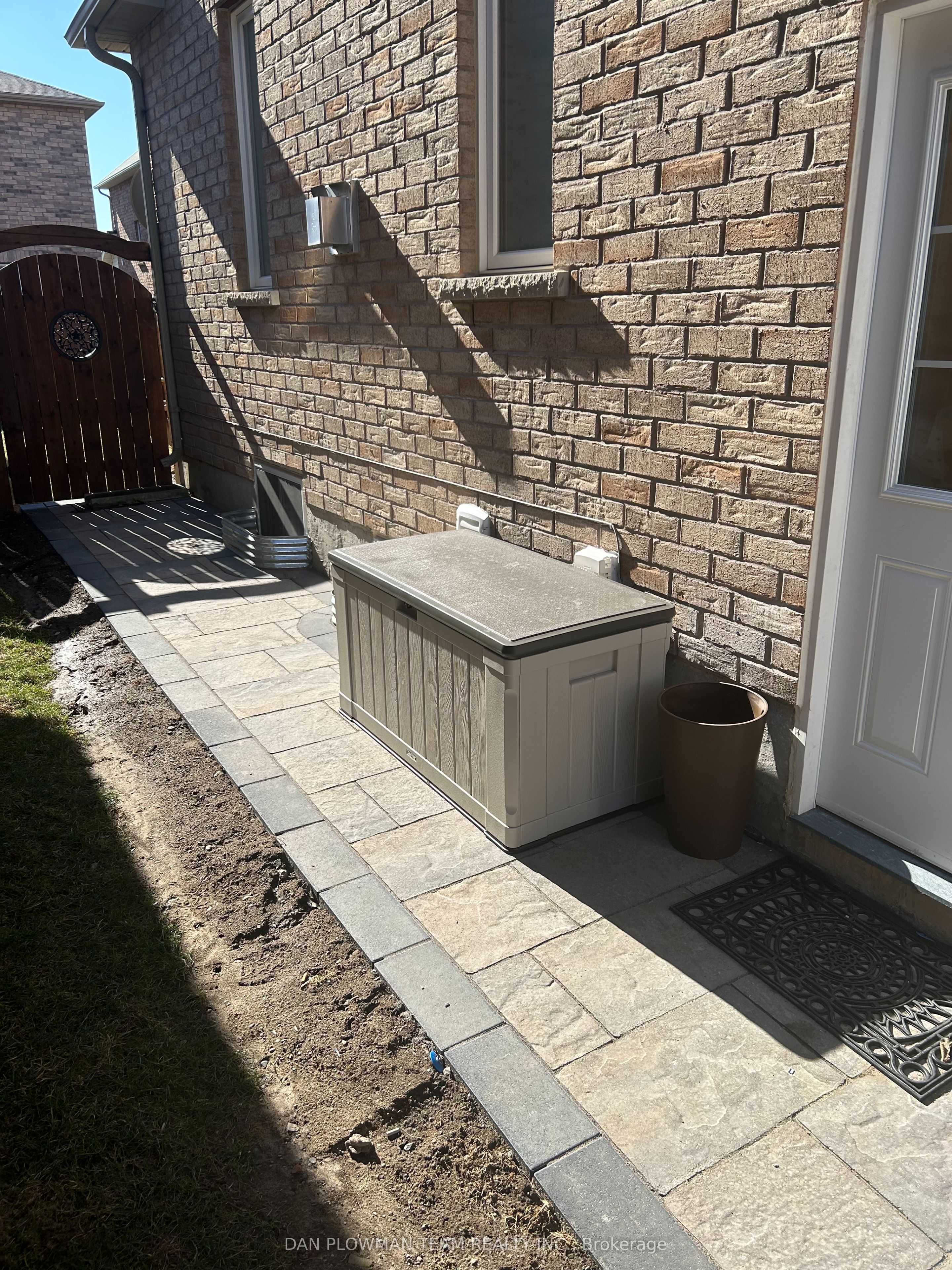 25 Roma Drive Bsmt Property Photo 4