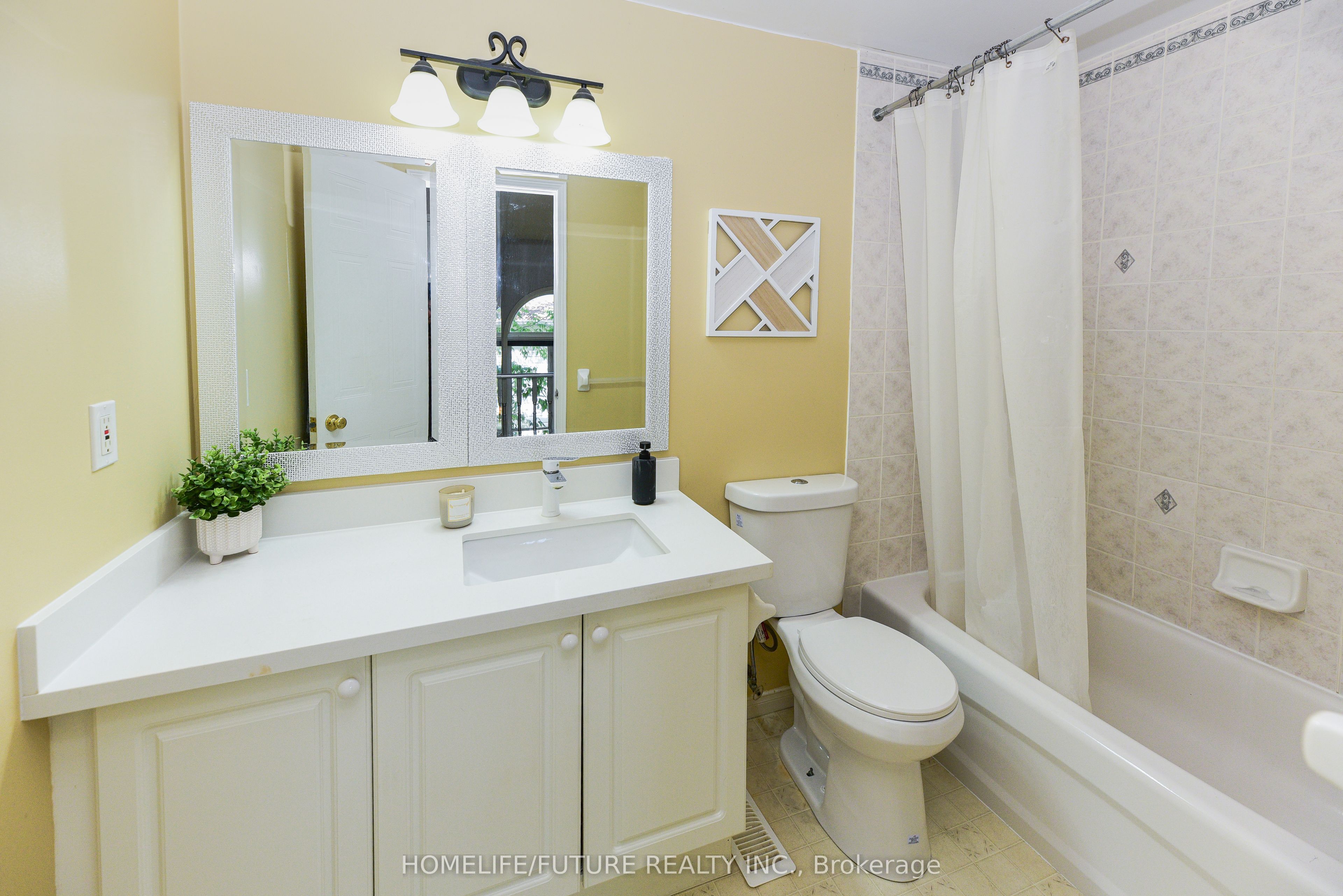 1404 Trowbridge Drive Property Photo 14