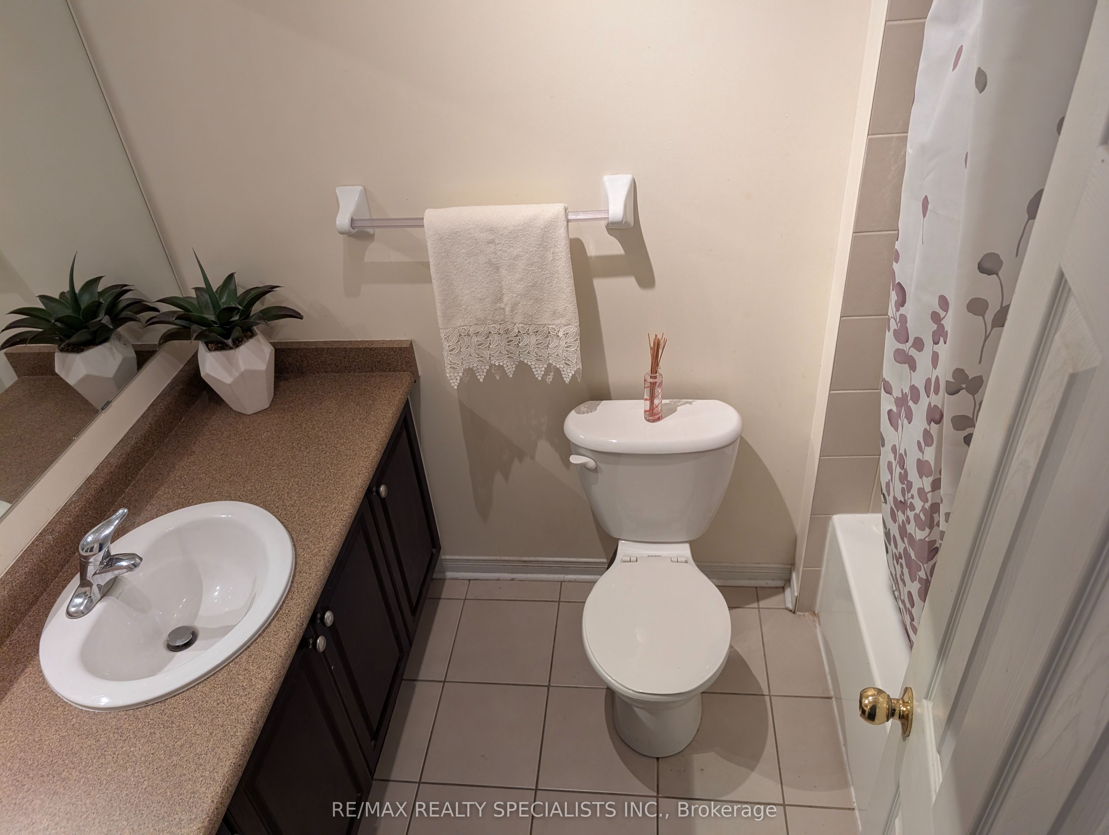 20 Thorp Crescent Property Photo 13