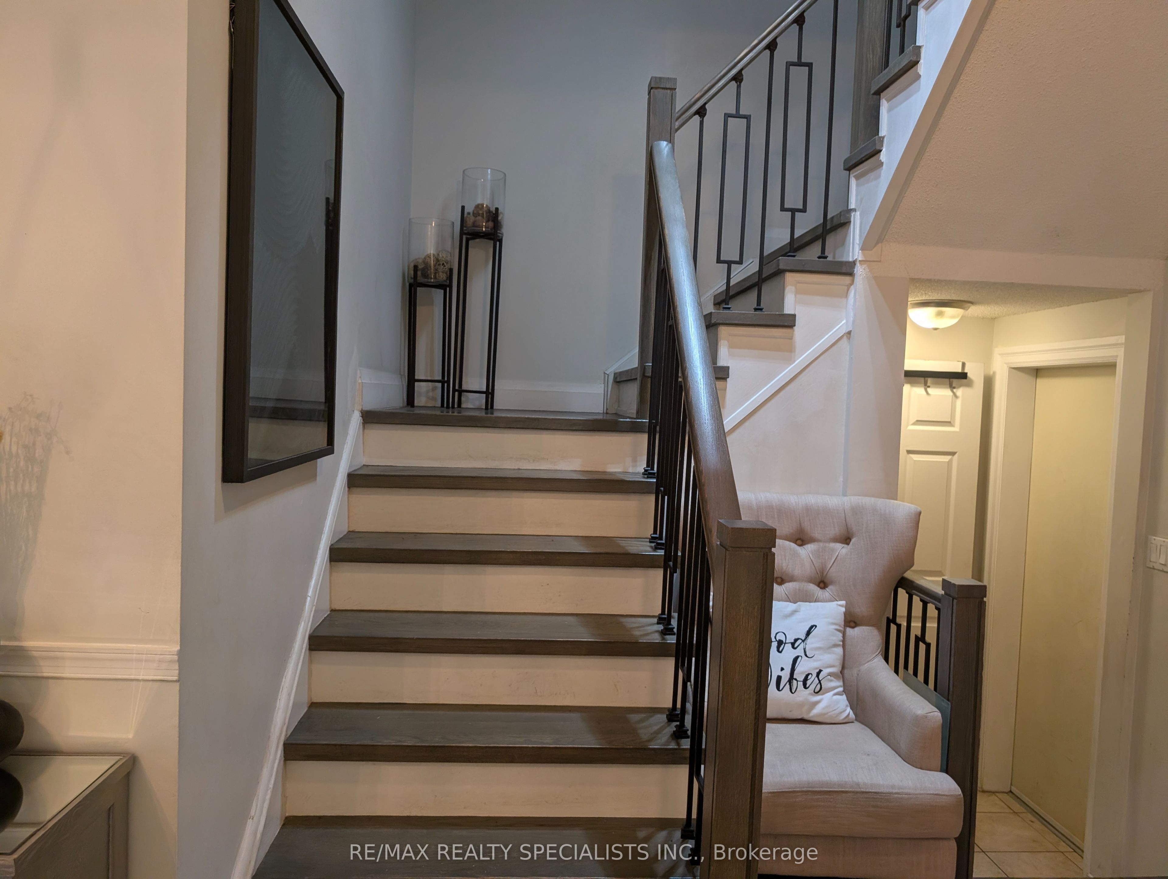 20 Thorp Crescent Property Photo 37