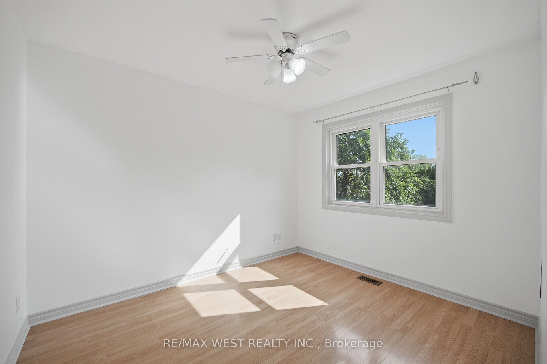 751 Meadowvale Road Property Photo 14