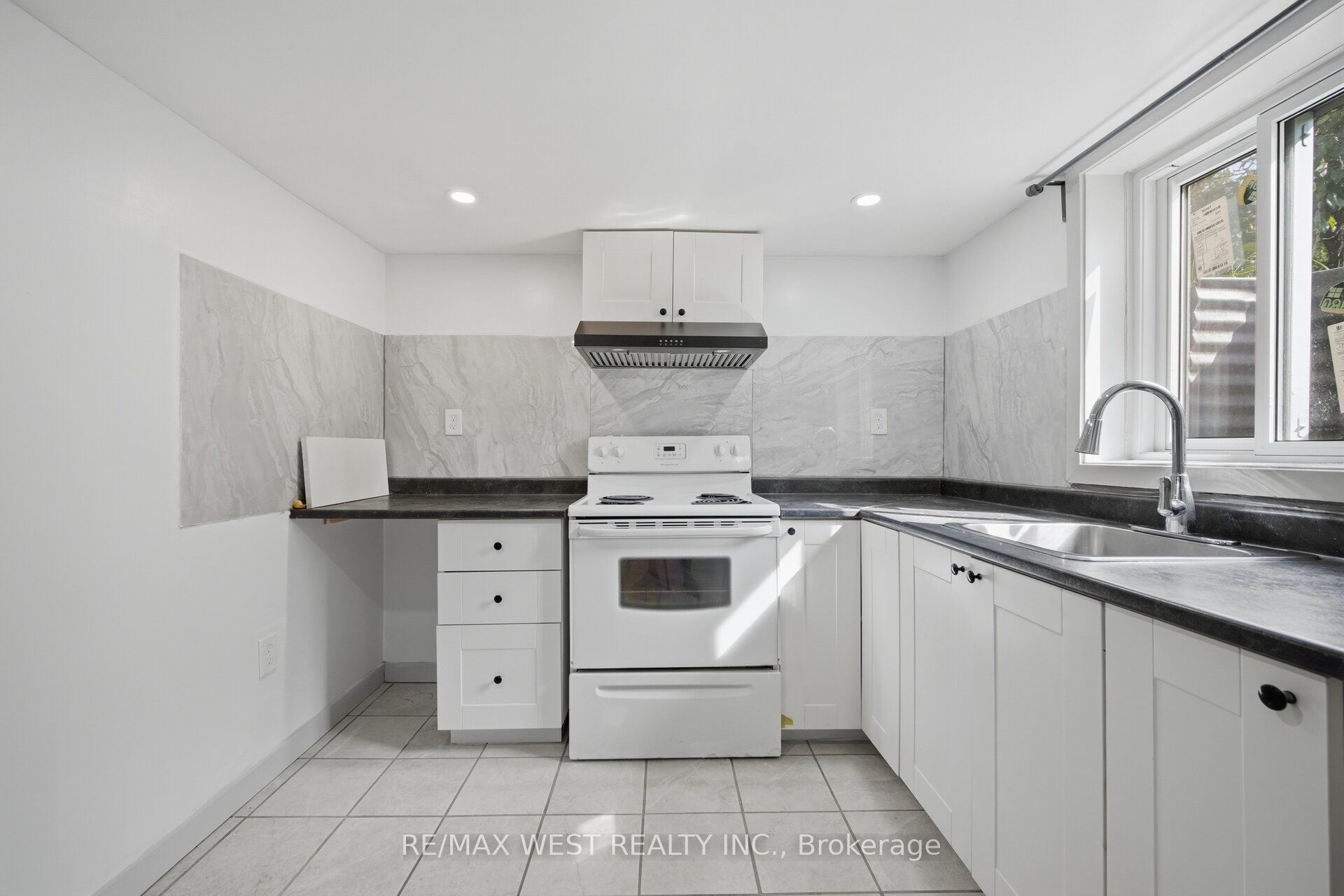 751 Meadowvale Road Property Photo 24