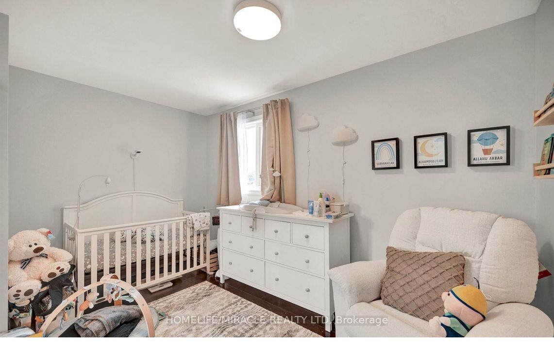 696 Sheppard Avenue Property Photo 16