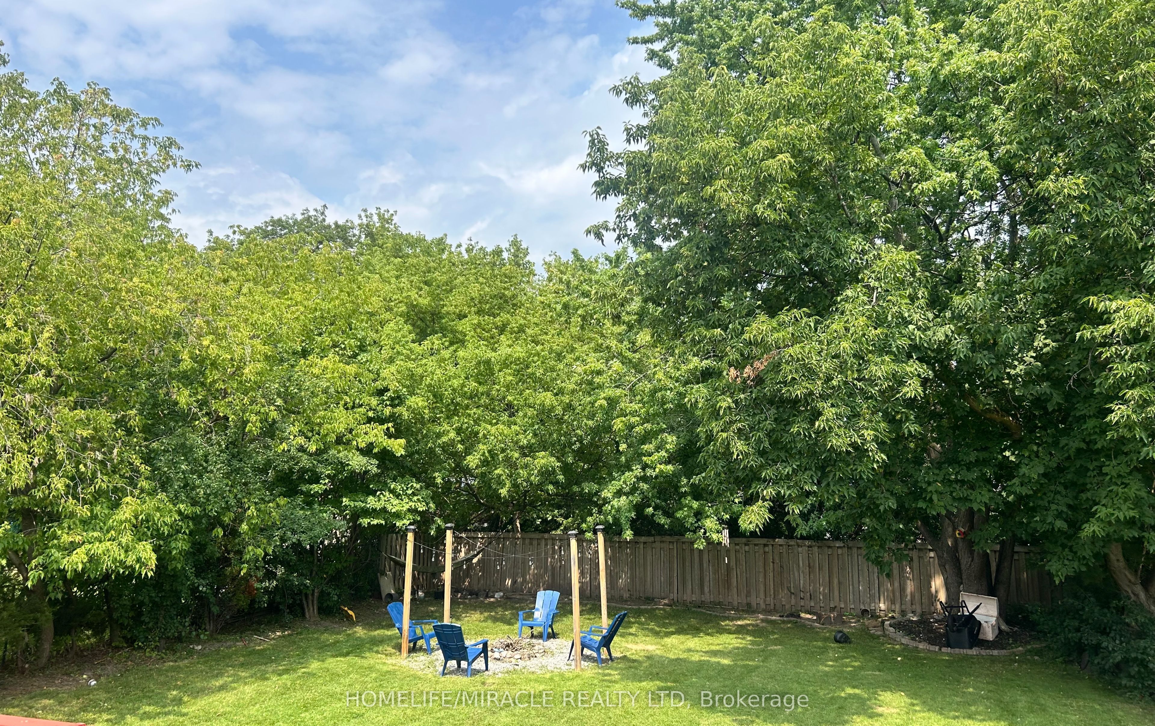 696 Sheppard Avenue Property Photo 29