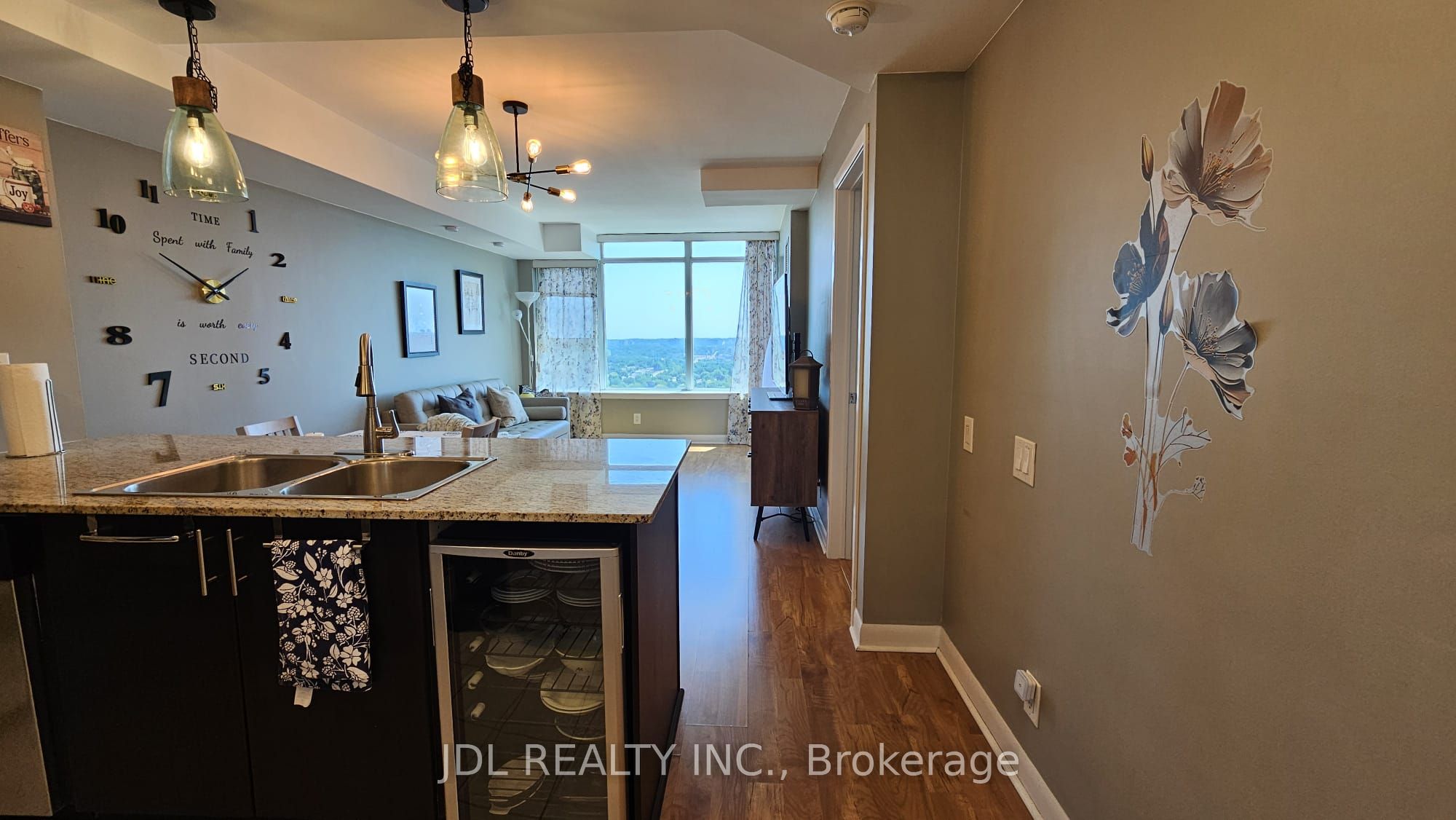 190 Borough Drive 3307 Property Photo 3