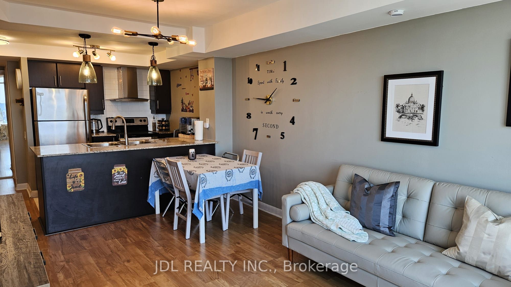 190 Borough Drive 3307 Property Photo 6