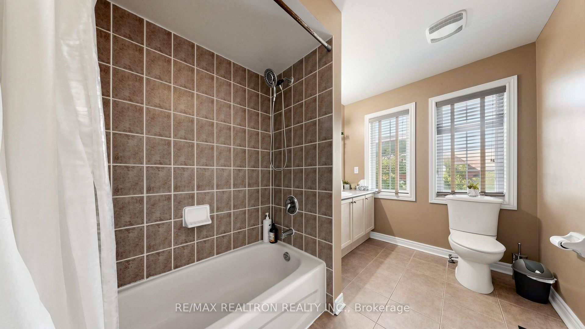 13 Quietbrook Crescent Property Photo 31