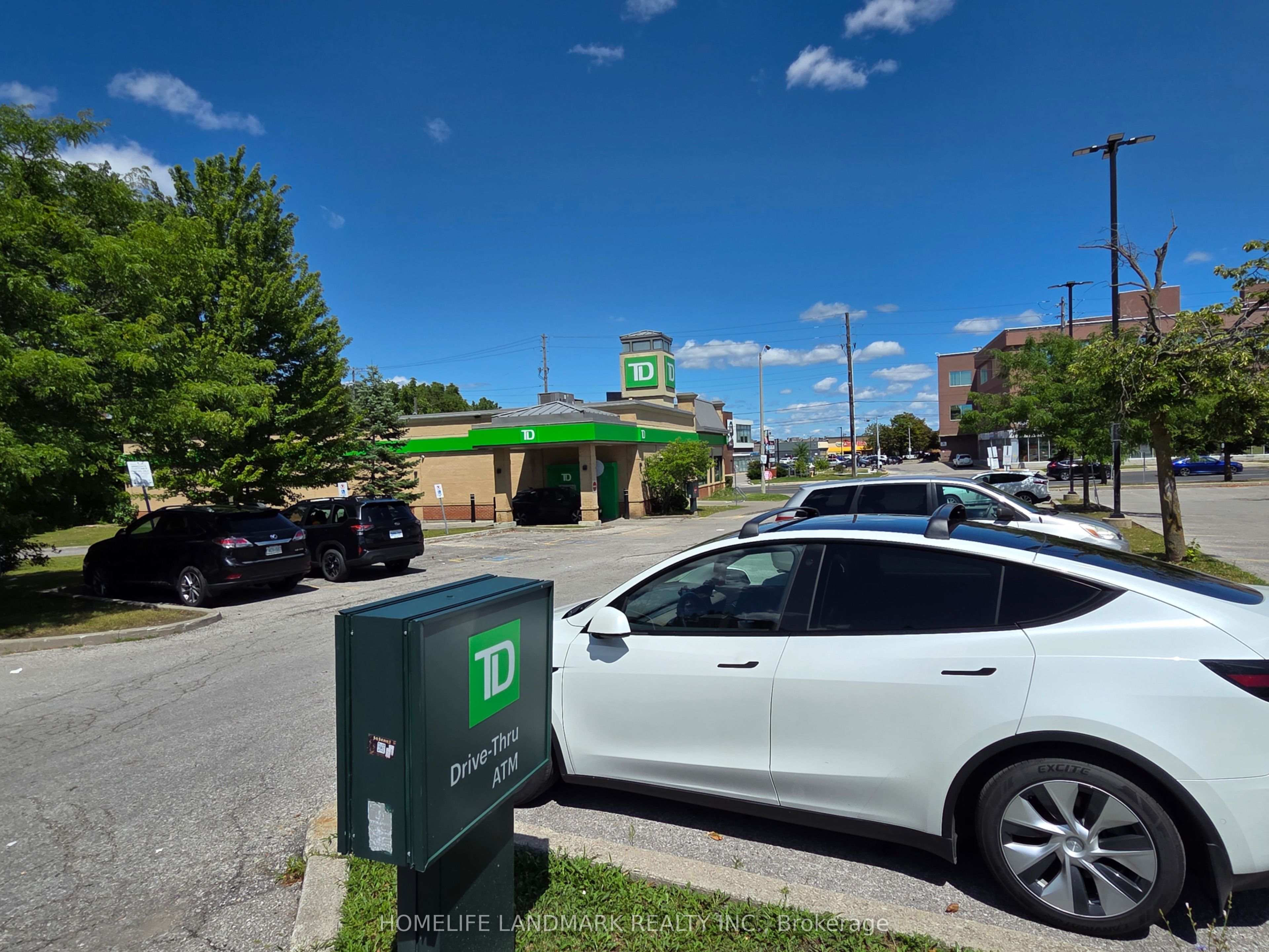 4400 Sheppard Avenue E 19 Property Photo 2