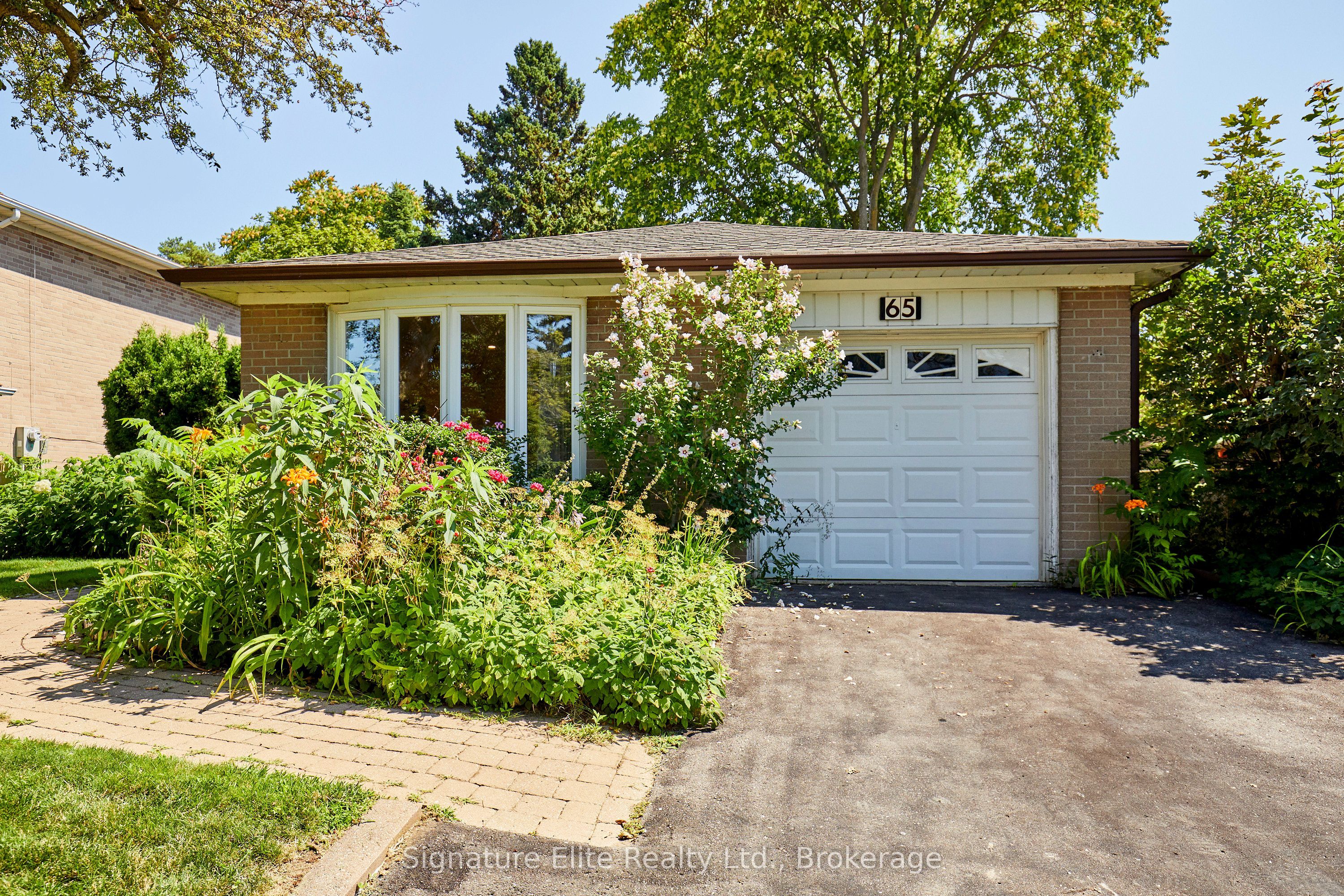 65 Merkley Square Property Photo 5