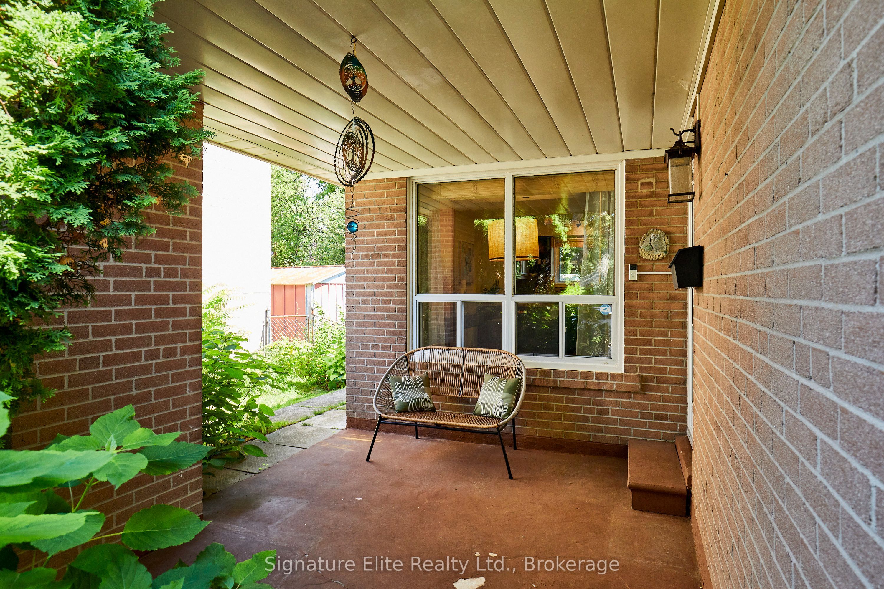 65 Merkley Square Property Photo 6