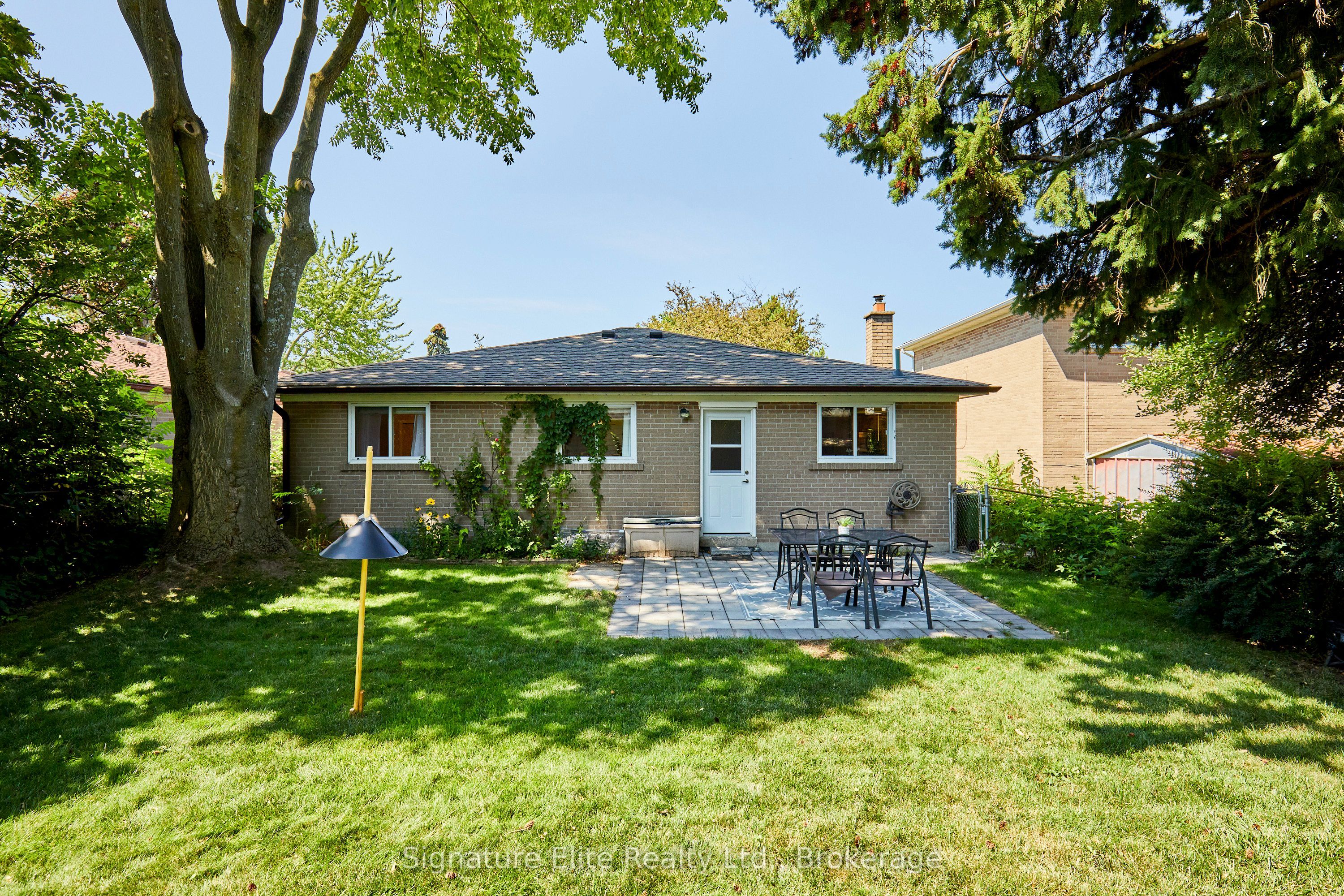 65 Merkley Square Property Photo 22