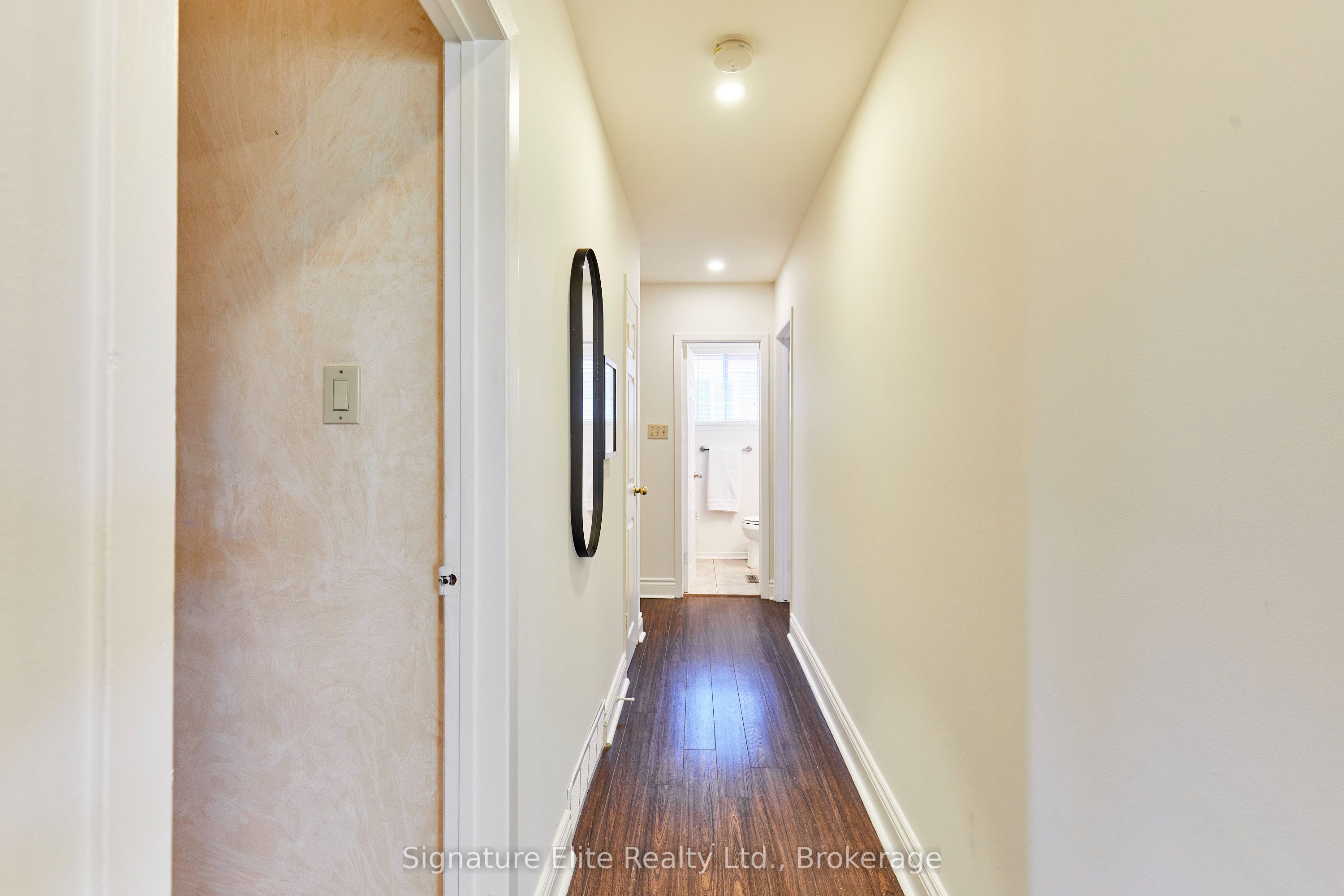 65 Merkley Square Property Photo 23