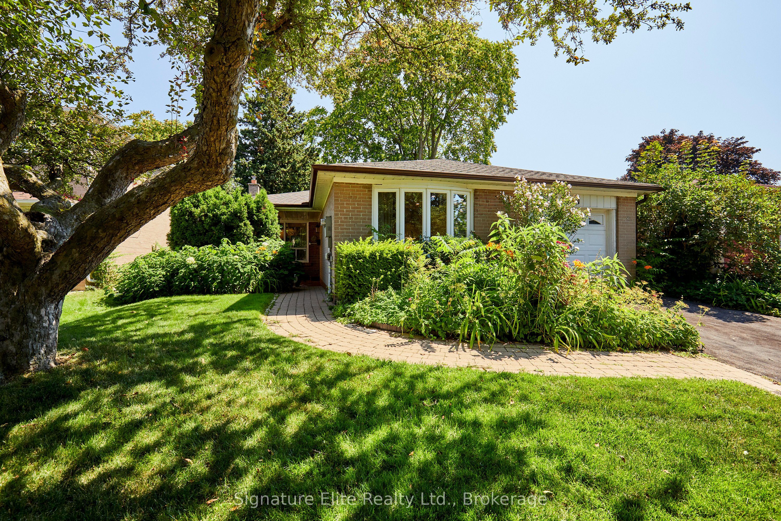 65 Merkley Square Property Photo 39