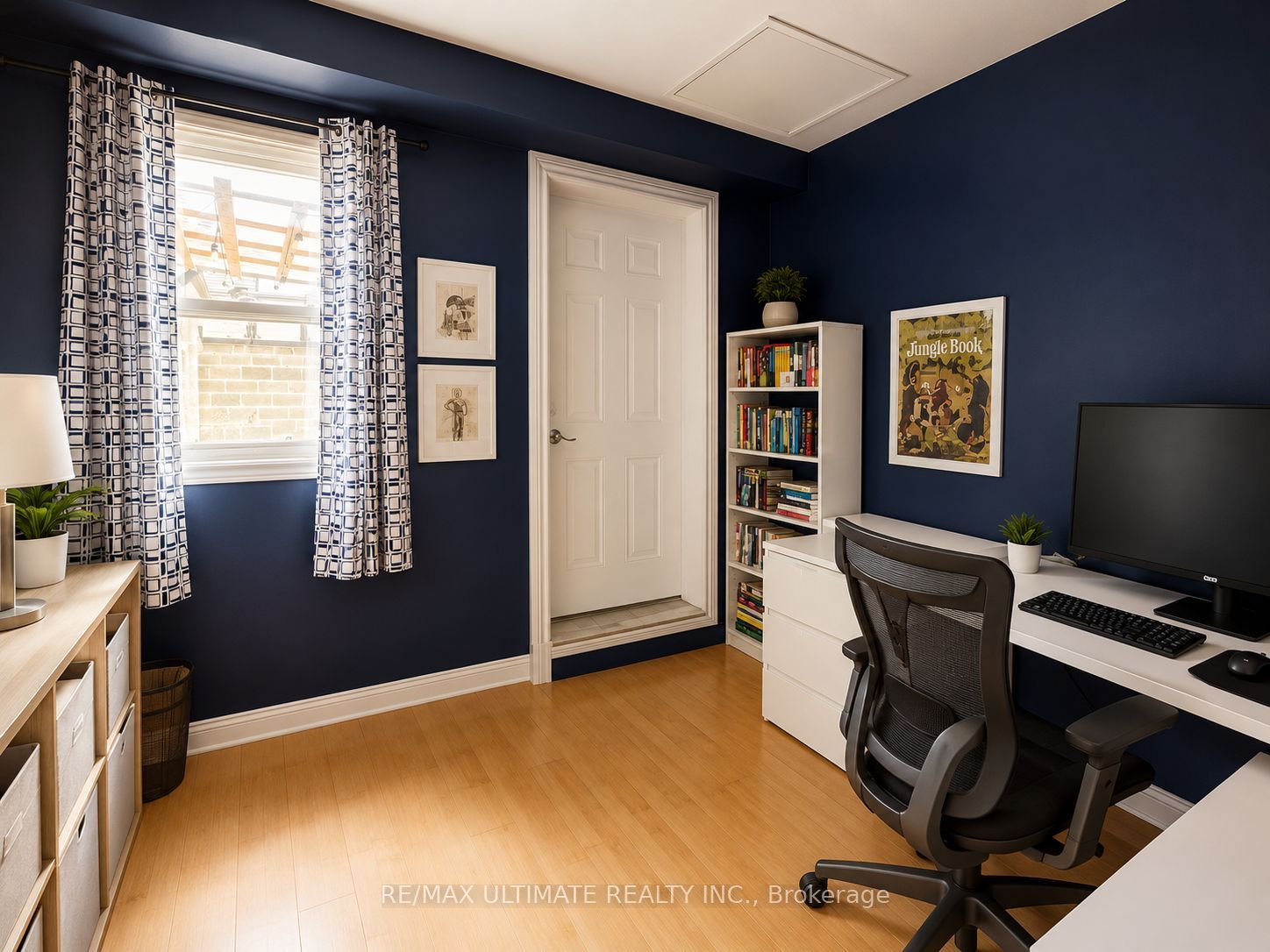 617 Gerrard Street E Property Photo 12