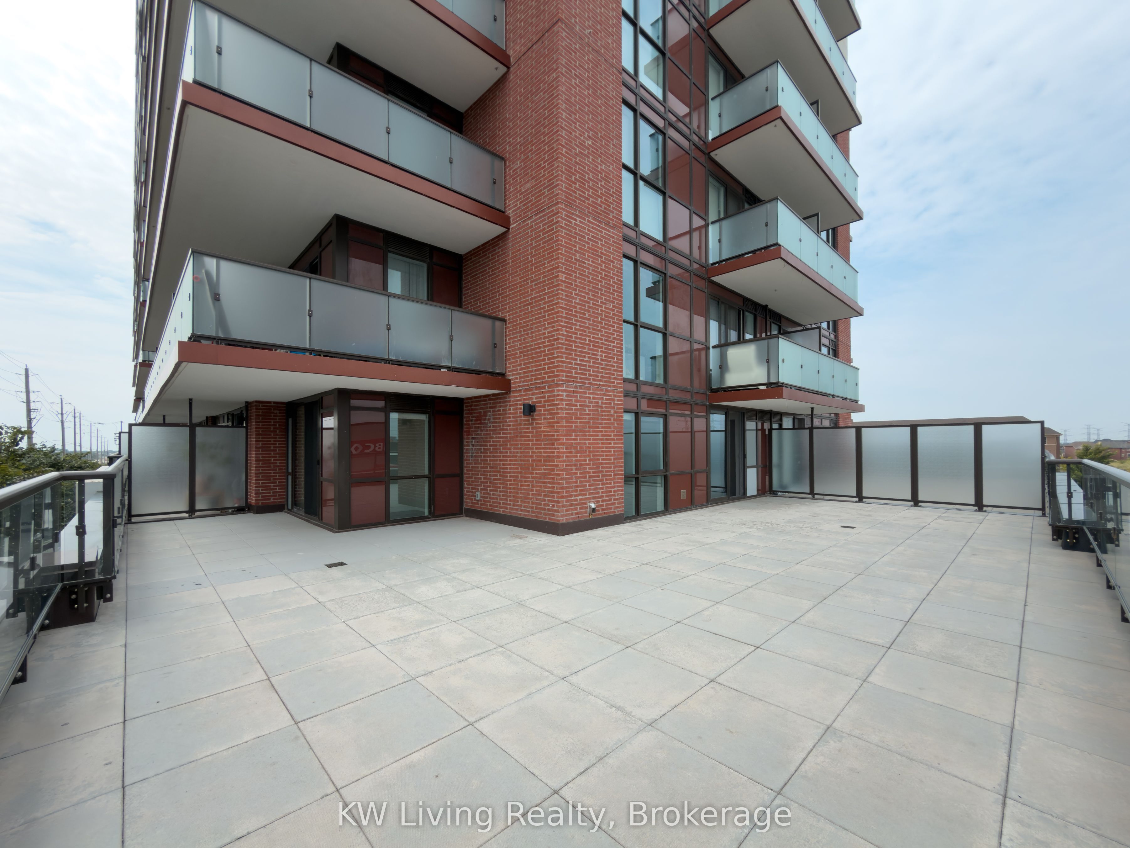 2550 Simcoe Street N 207 Property Photo 13