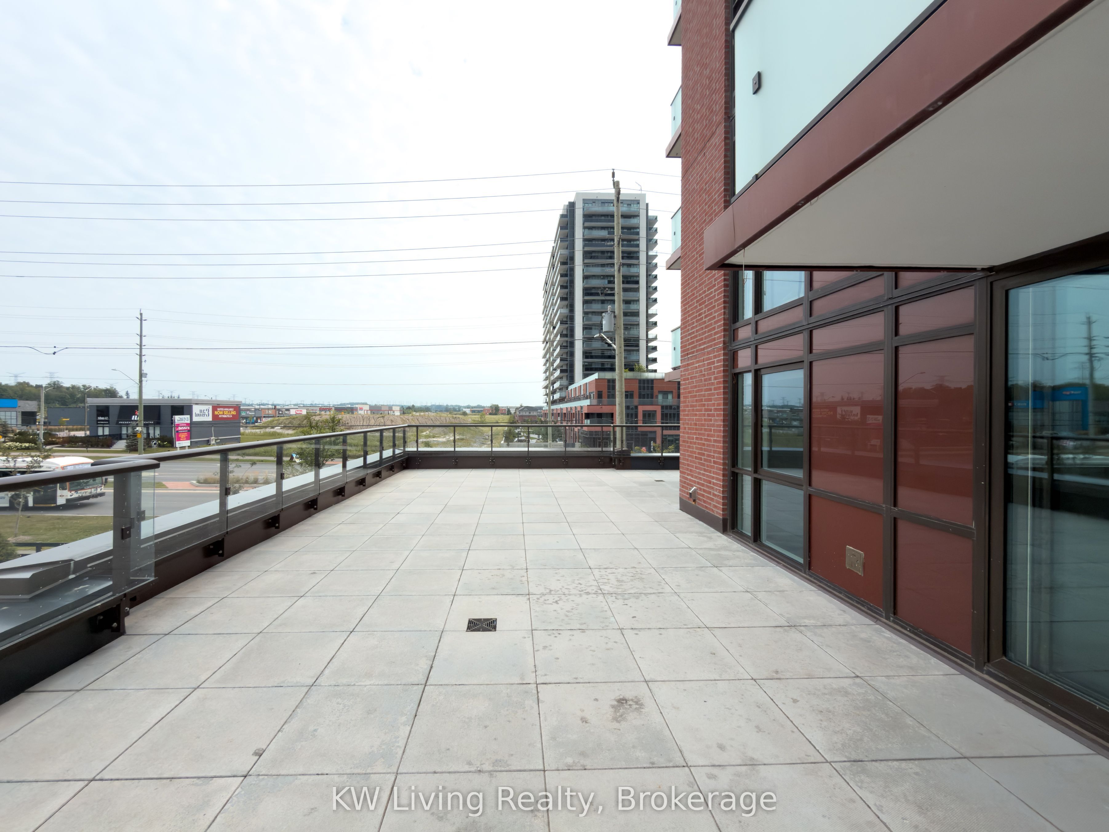 2550 Simcoe Street N 207 Property Photo 15