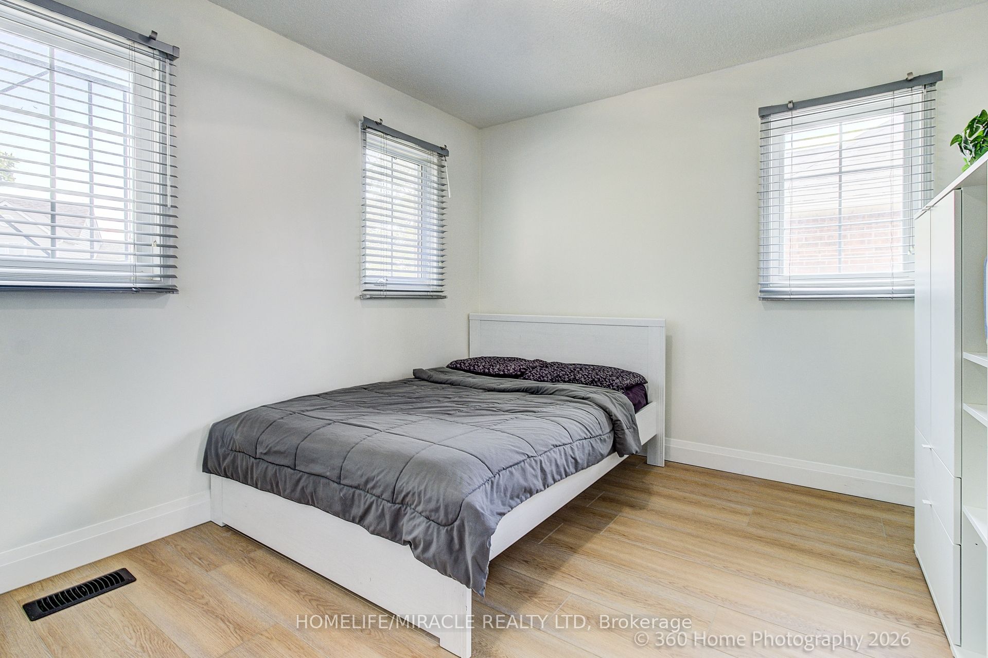 2 Hedge End Road 85 Property Photo 18