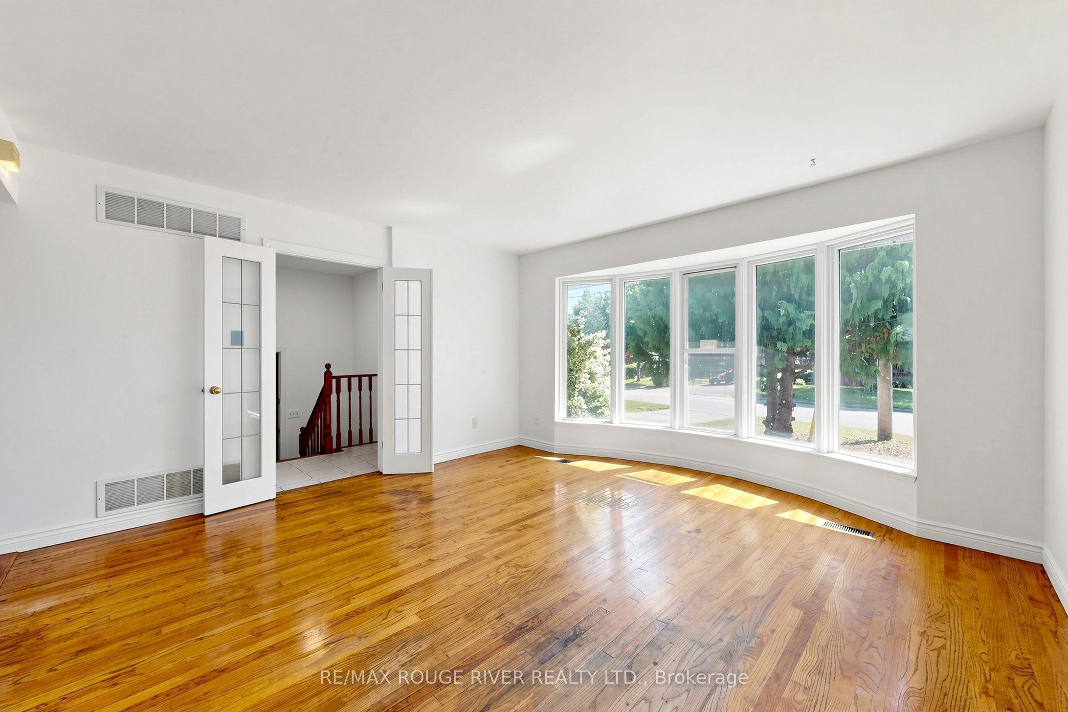 38 Lombardy Crescent Property Photo 5