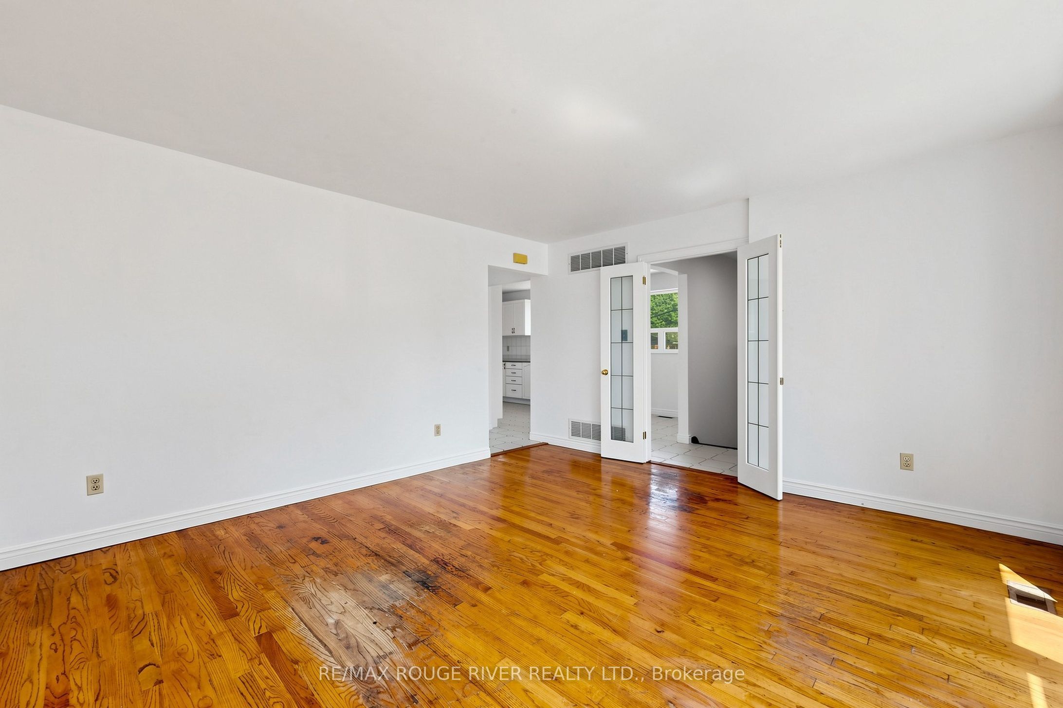 38 Lombardy Crescent Property Photo 6
