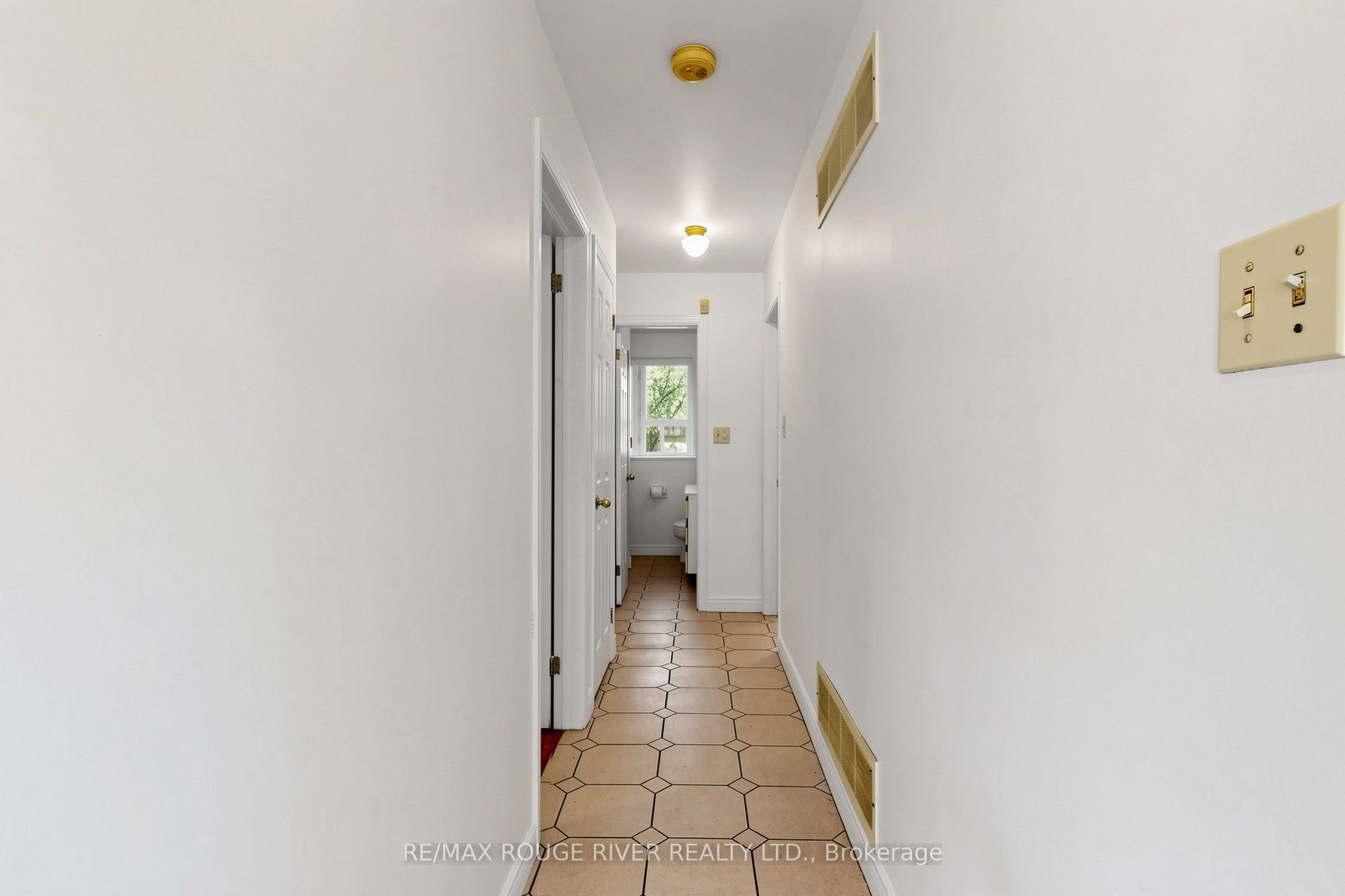 38 Lombardy Crescent Property Photo 14