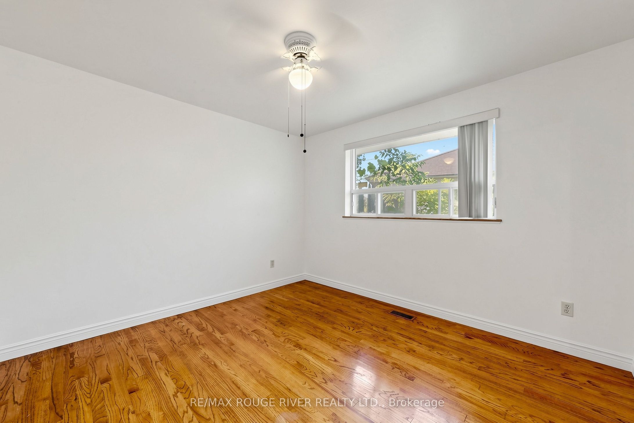 38 Lombardy Crescent Property Photo 16