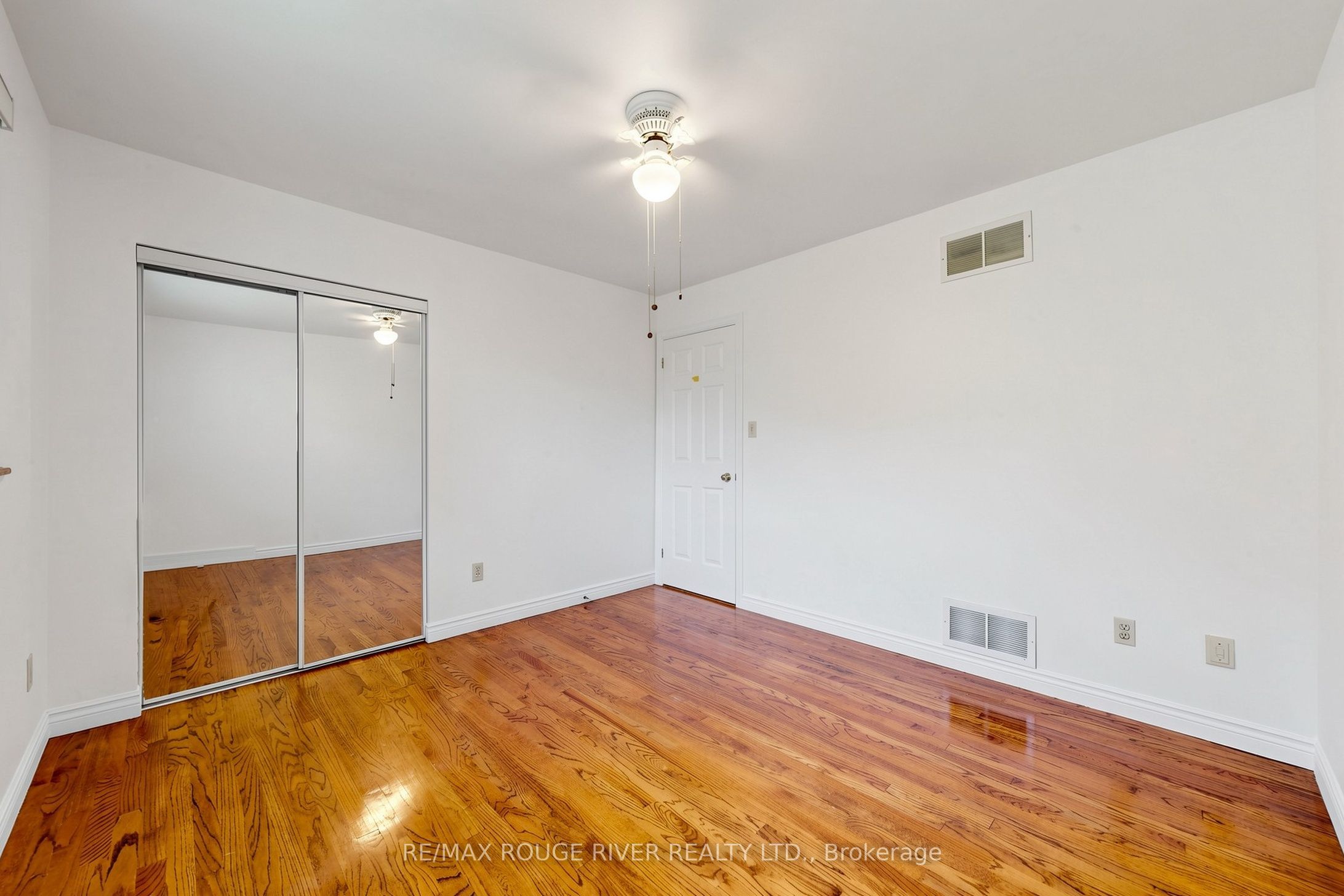38 Lombardy Crescent Property Photo 17