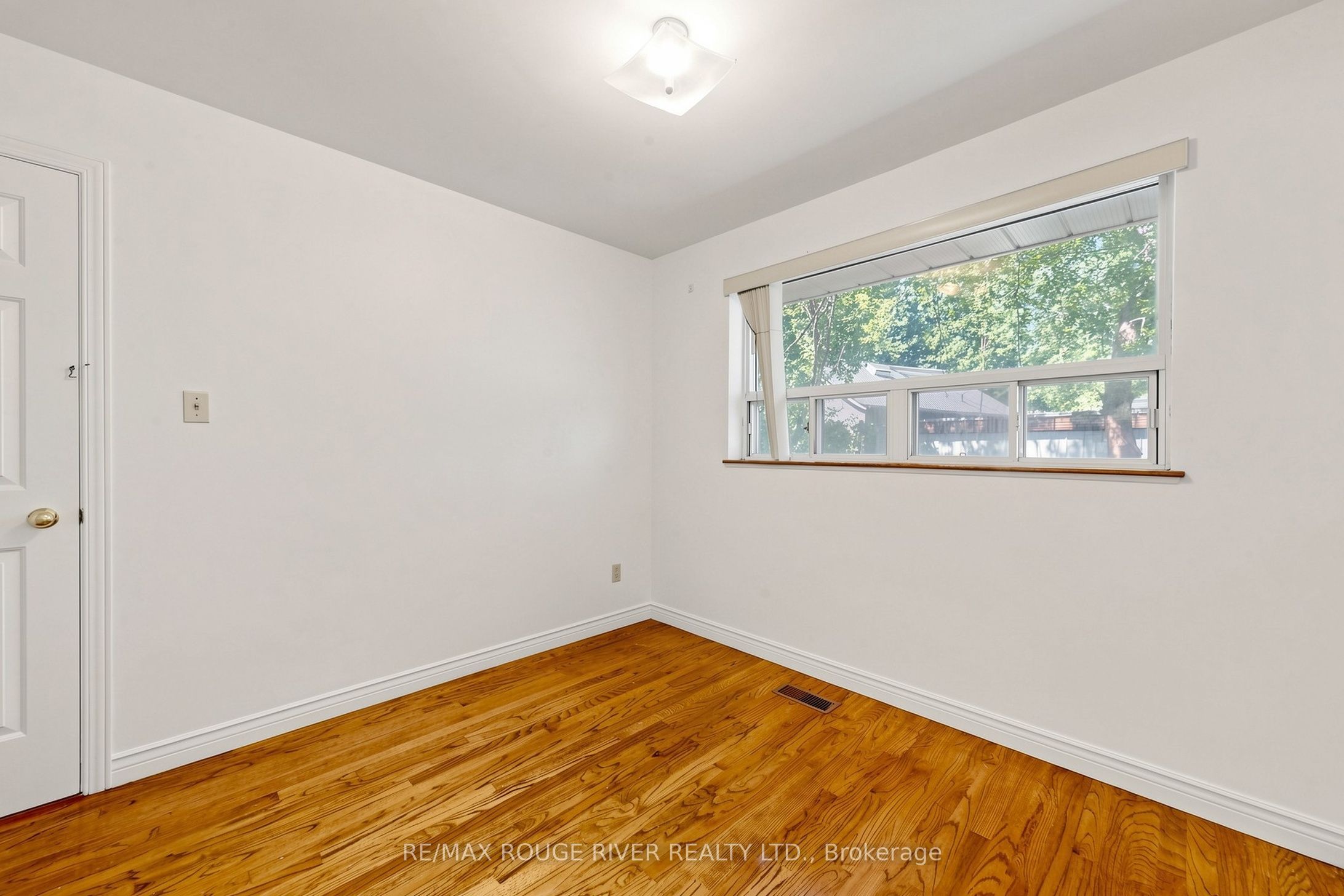 38 Lombardy Crescent Property Photo 19