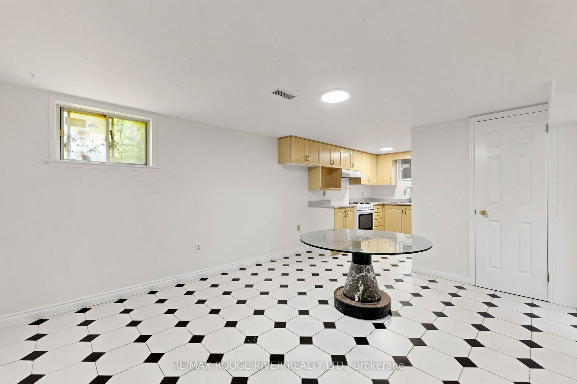 38 Lombardy Crescent Property Photo 31