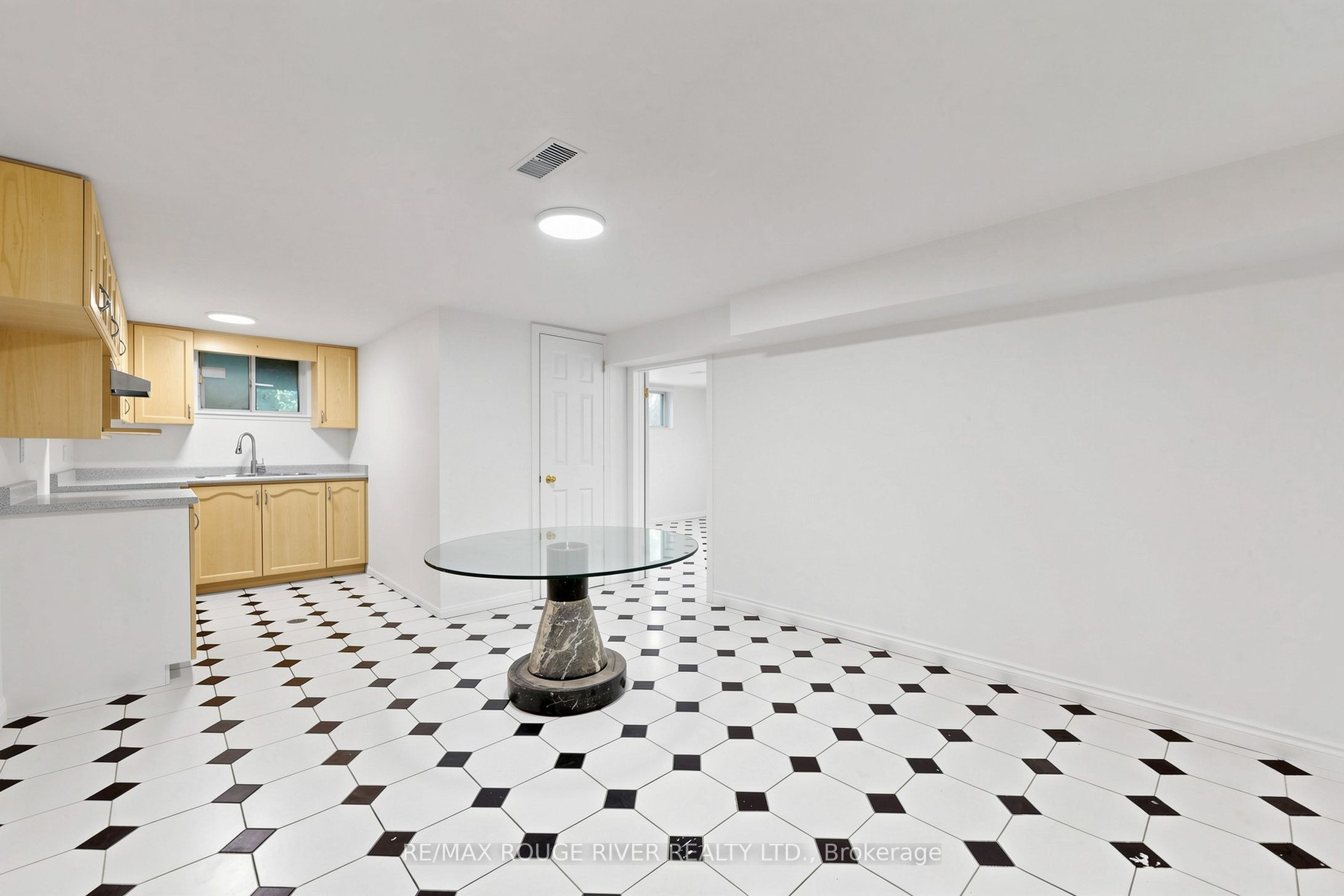 38 Lombardy Crescent Property Photo 33