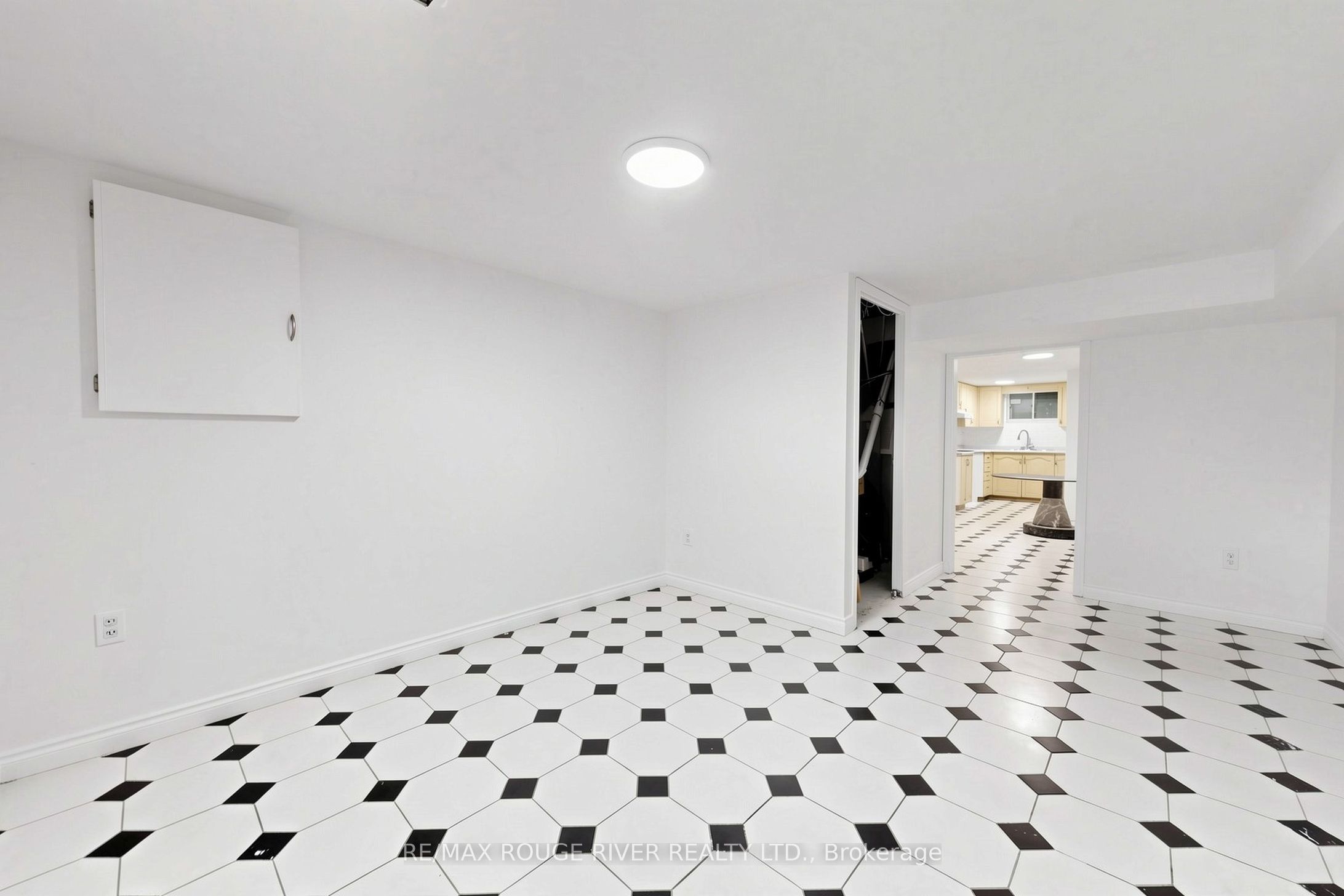 38 Lombardy Crescent Property Photo 37