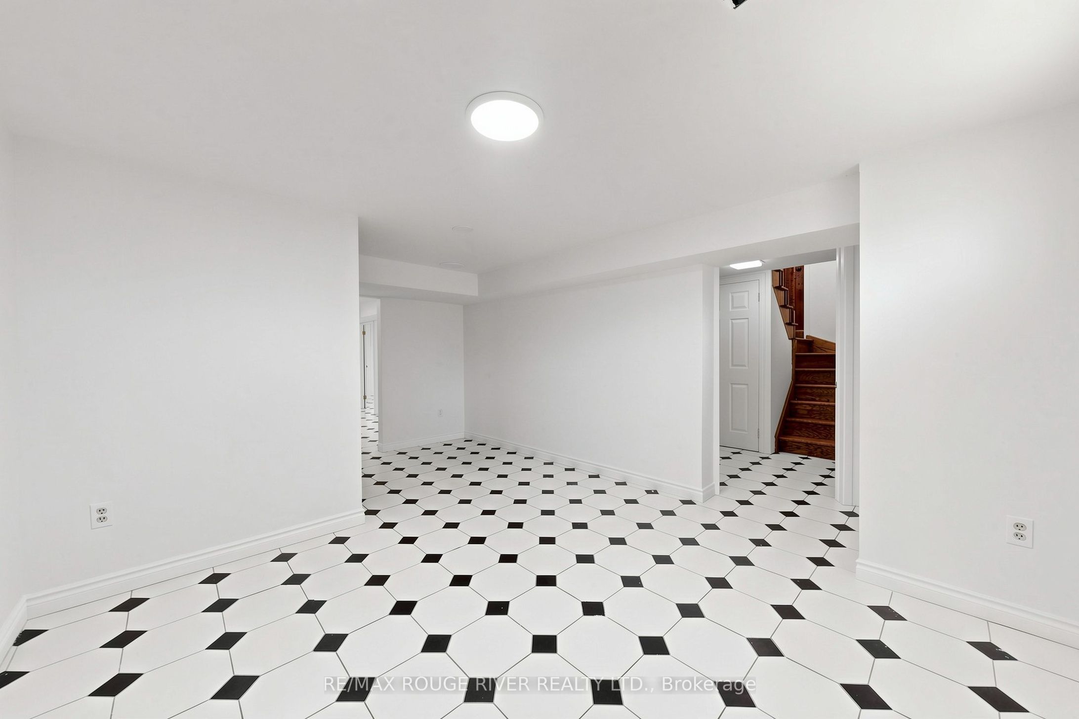 38 Lombardy Crescent Property Photo 38