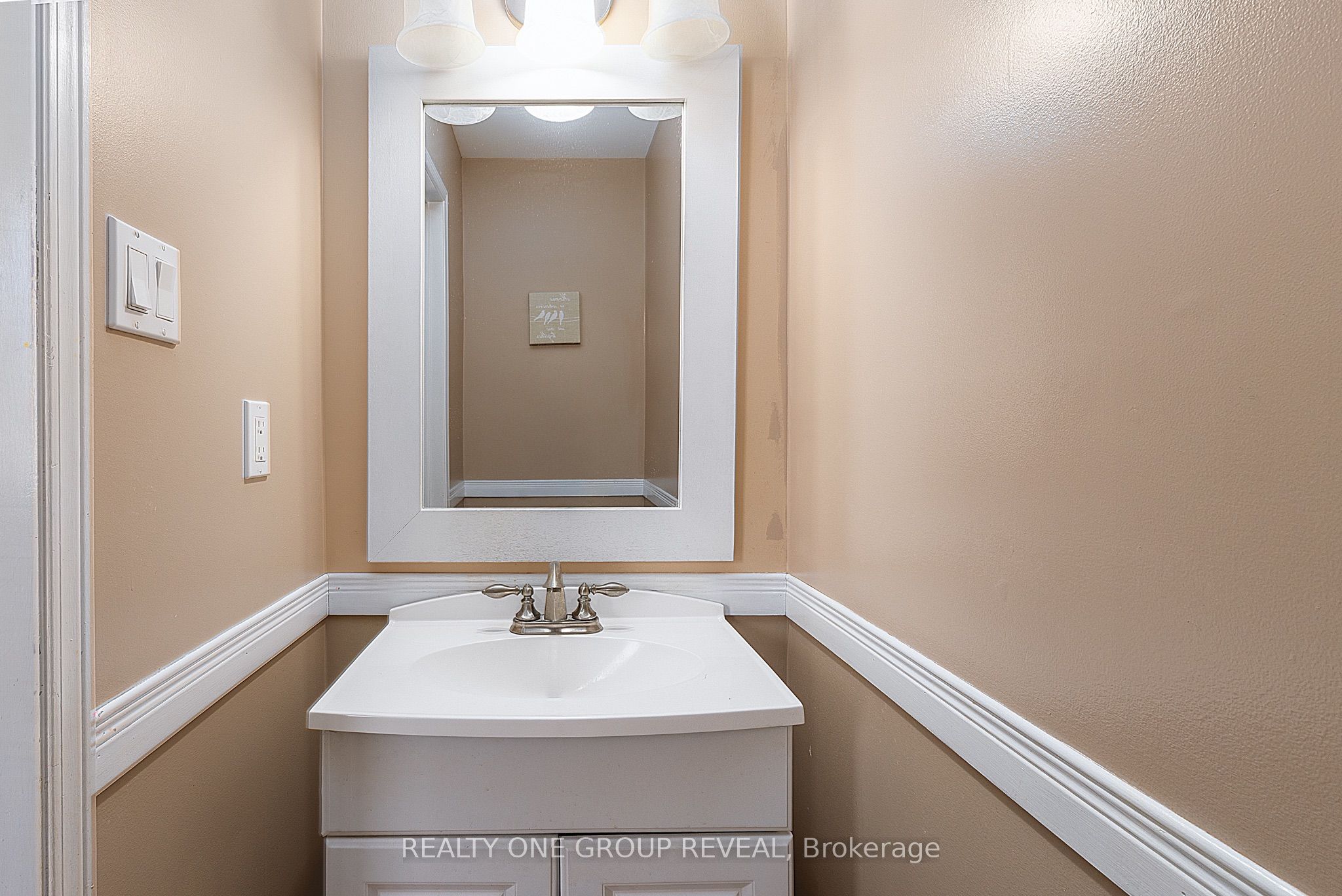 4 Stanford Crescent Property Photo 4