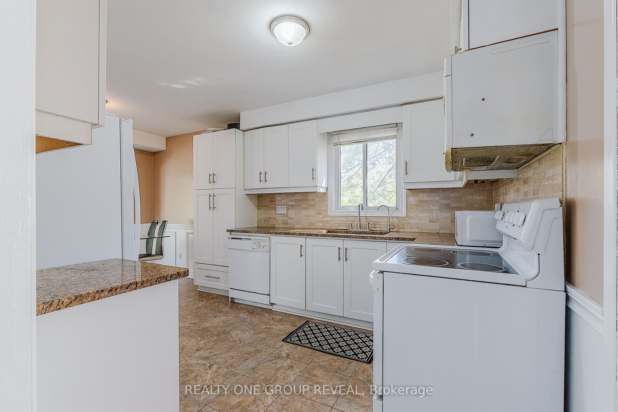 4 Stanford Crescent Property Photo 5