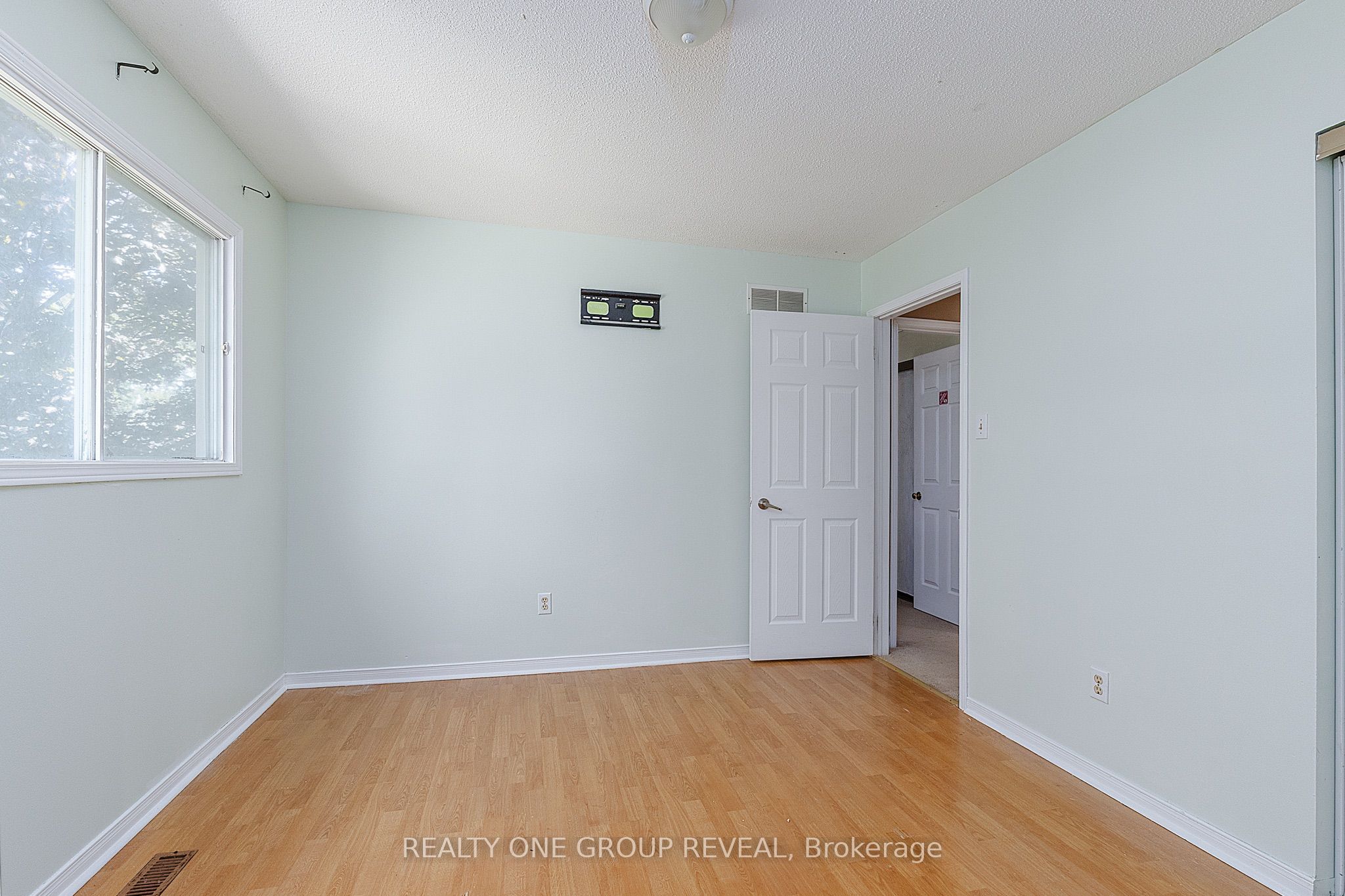 4 Stanford Crescent Property Photo 22