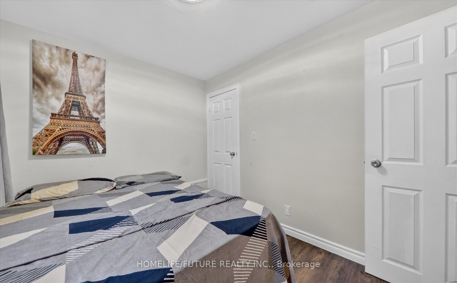 163 Labrador Drive Property Photo 13