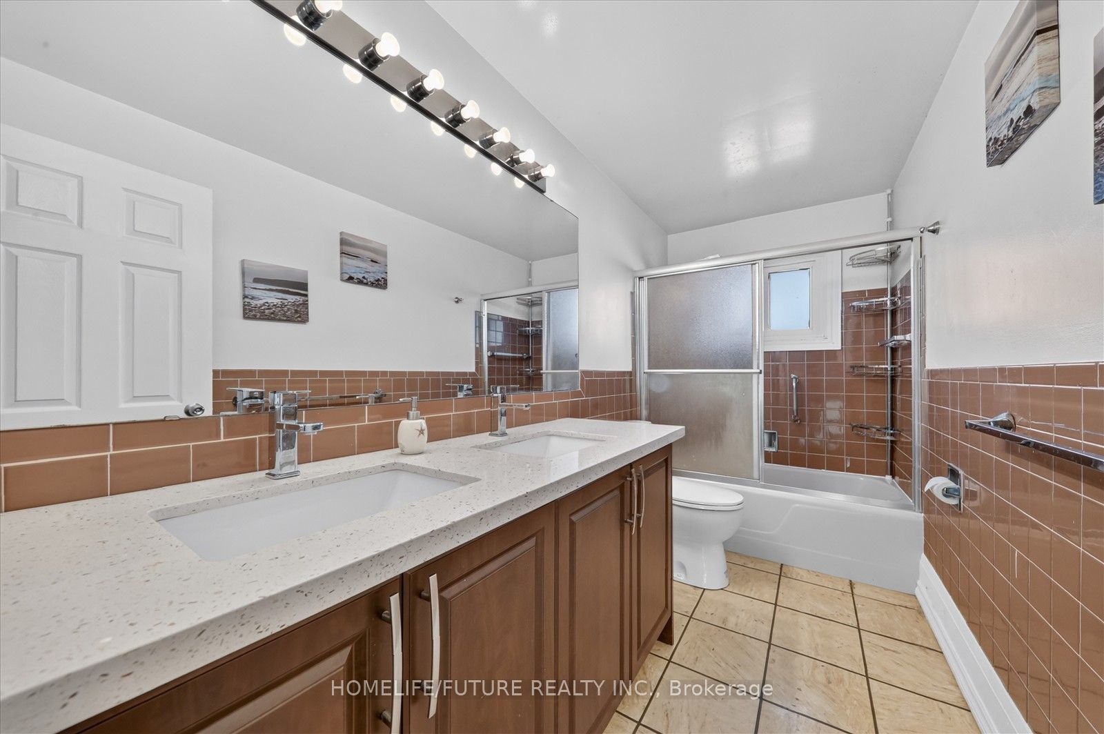 163 Labrador Drive Property Photo 18