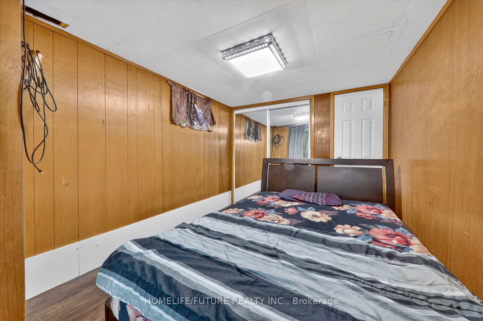 163 Labrador Drive Property Photo 23