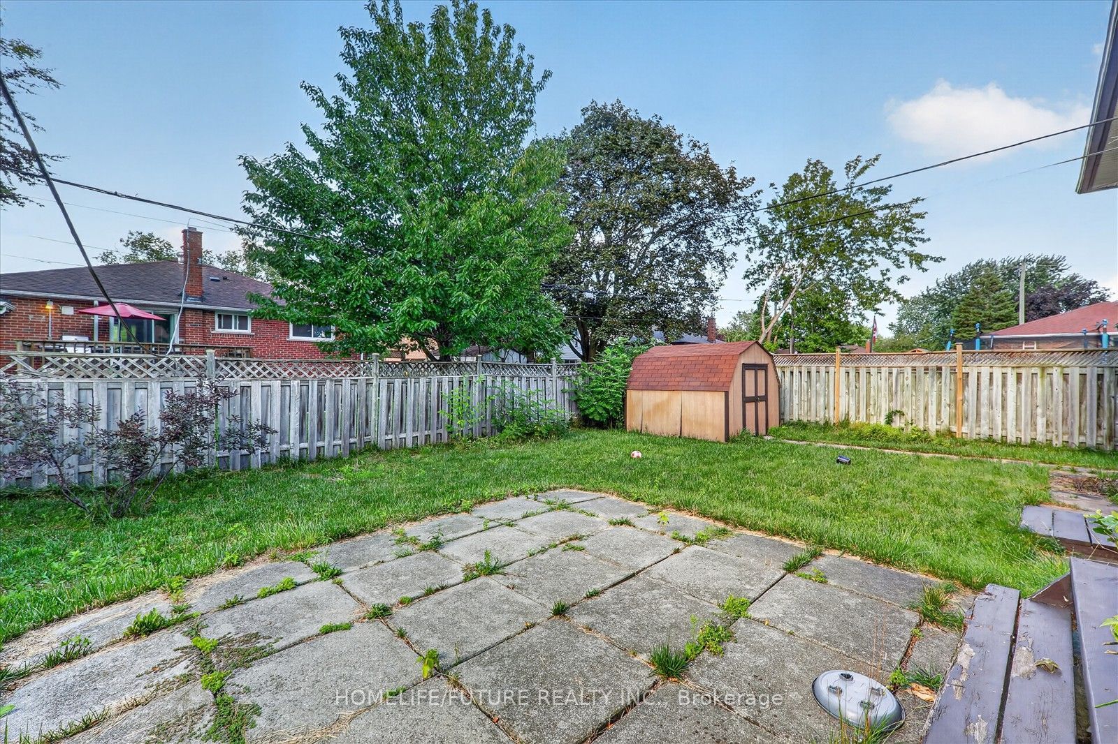 163 Labrador Drive Property Photo 29