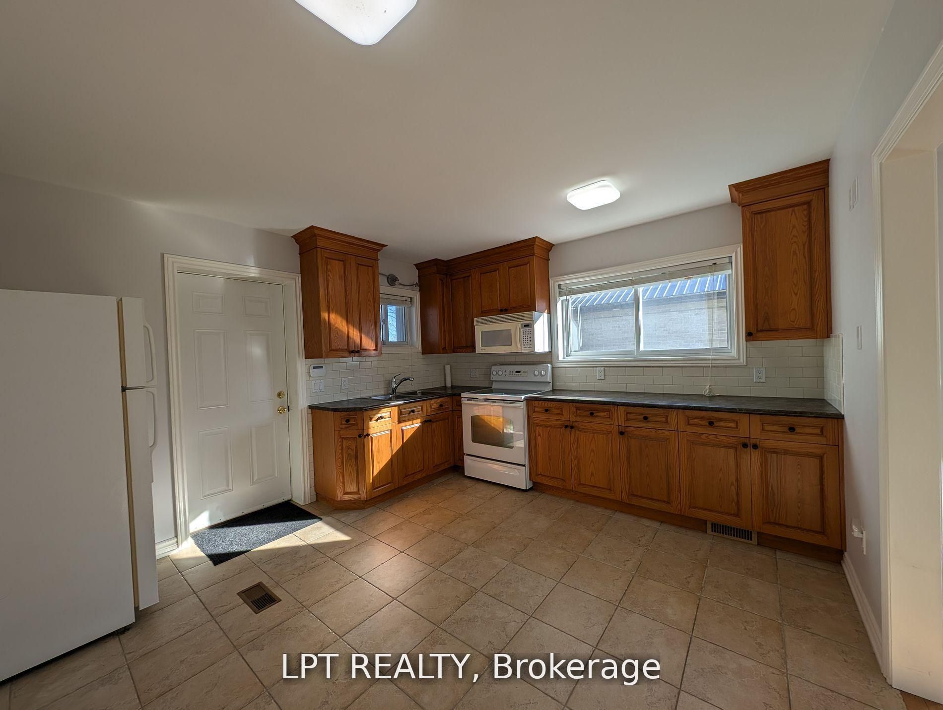 9 Atkinson Avenue Main Property Photo 5