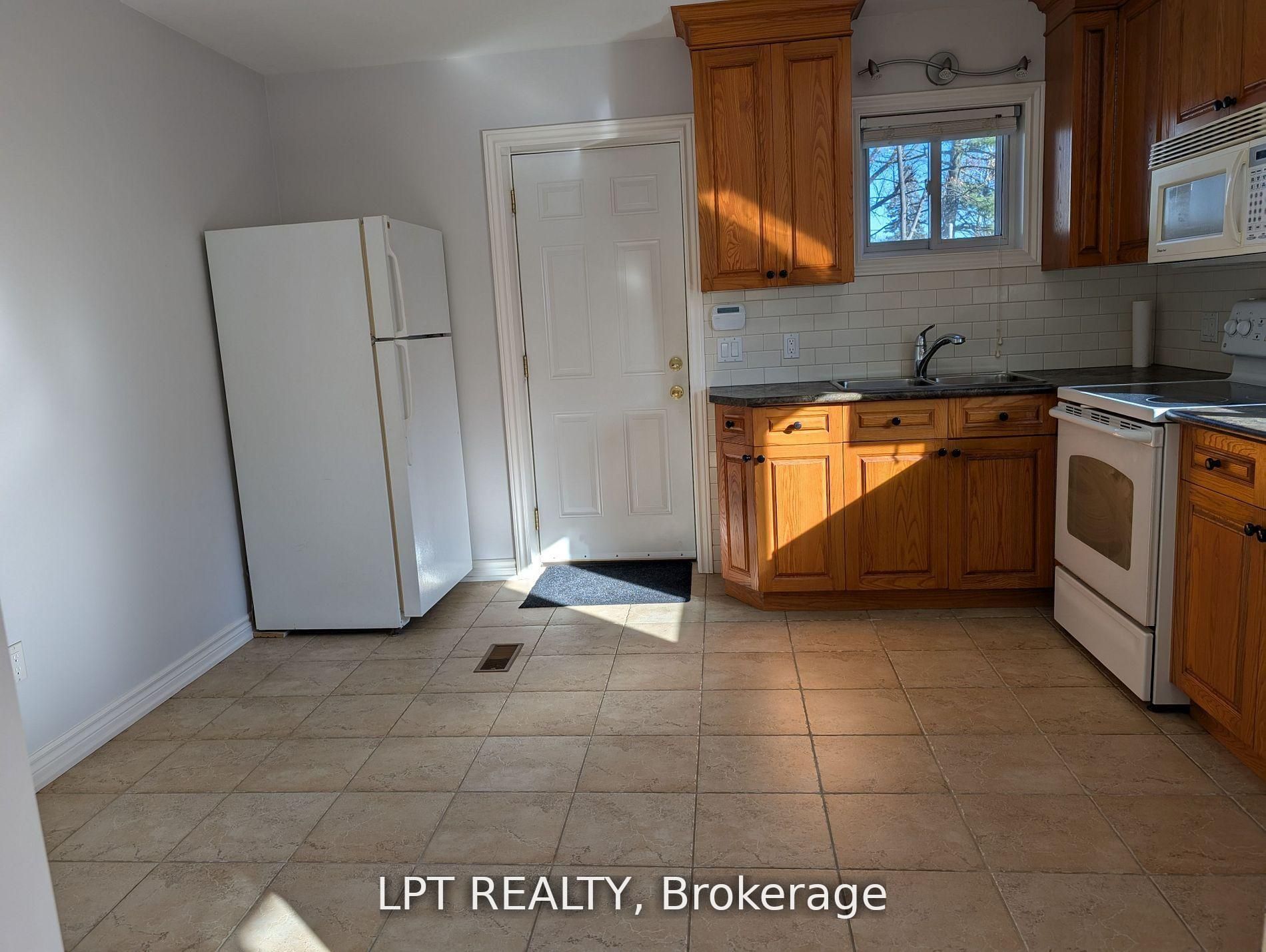 9 Atkinson Avenue Main Property Photo 6