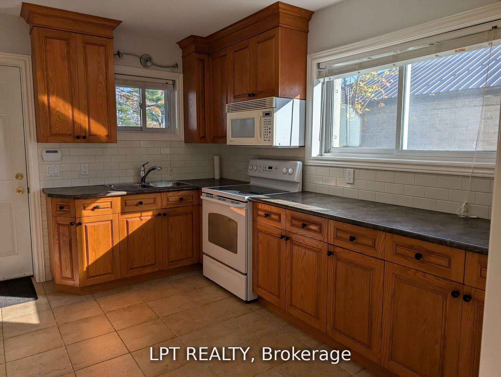 9 Atkinson Avenue Main Property Photo 7