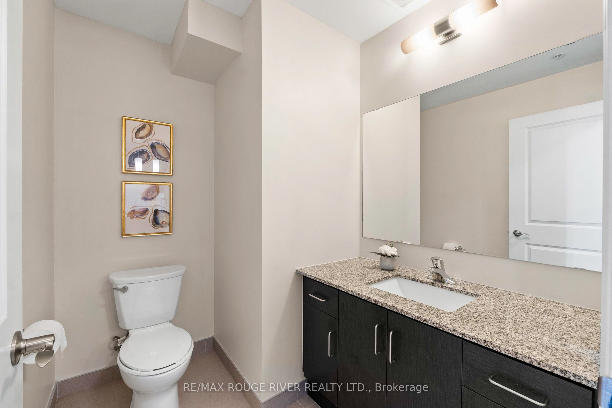 109 King Avenue E 607 Property Photo 13