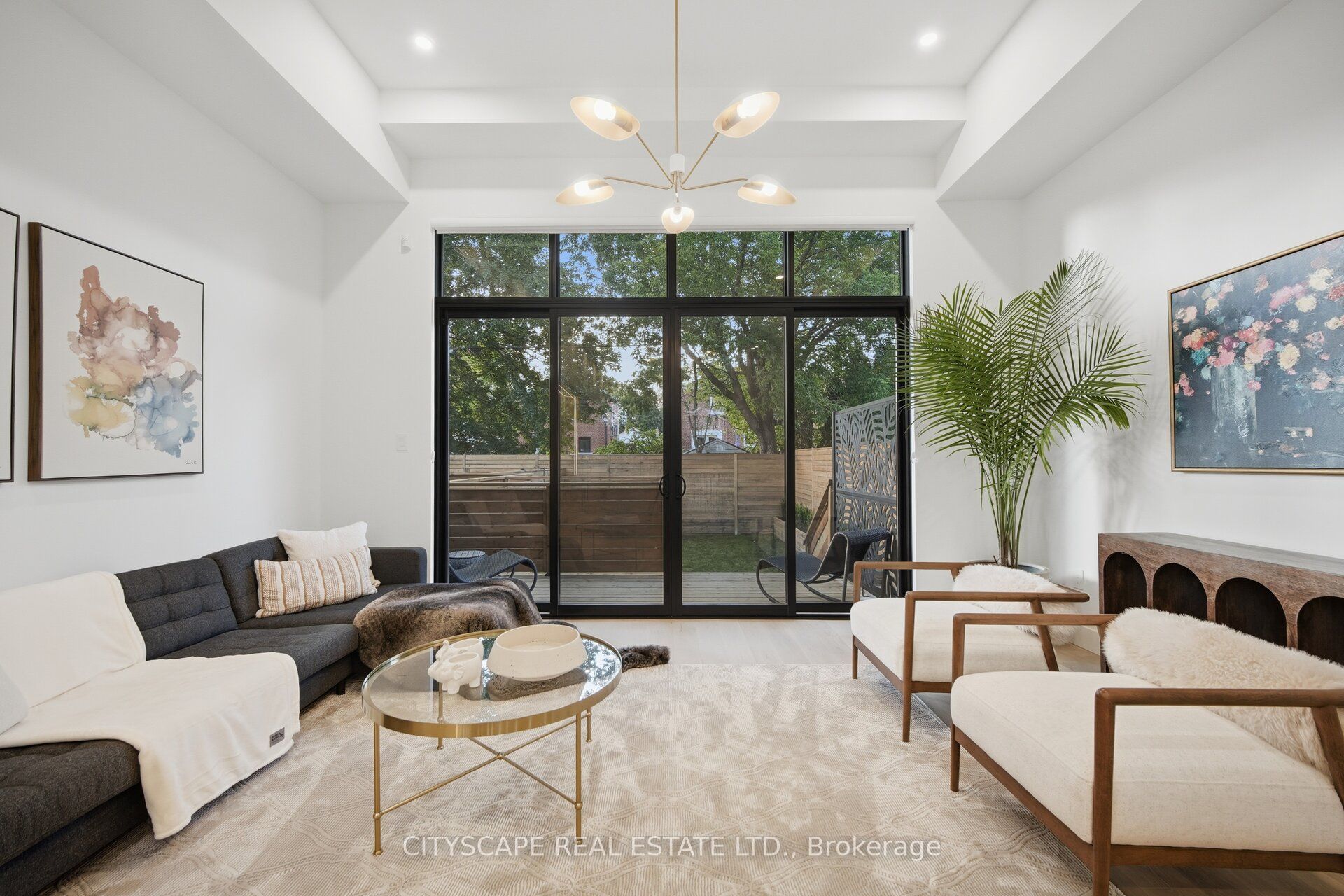 10a Holmstead Avenue Property Photo 8