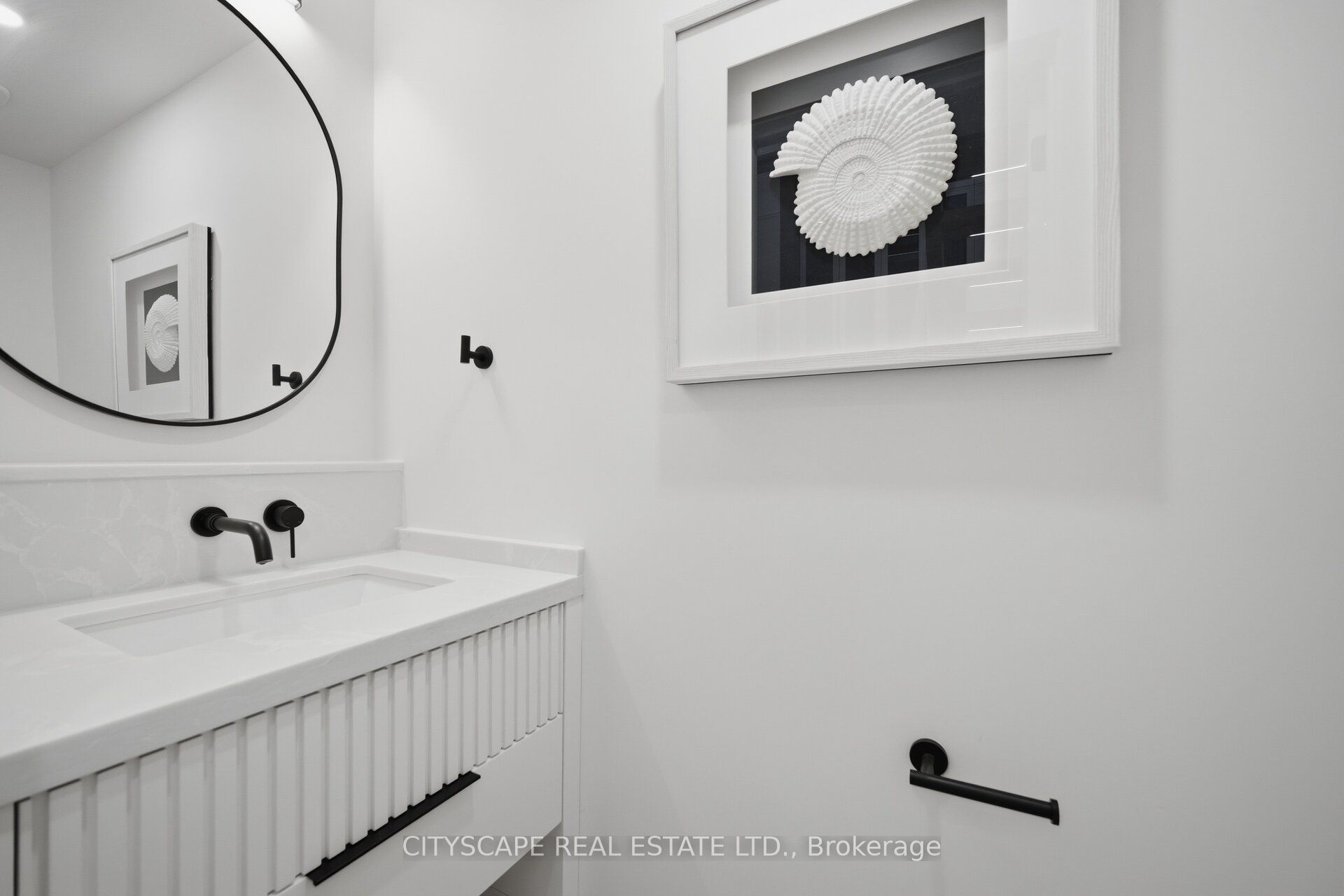 10a Holmstead Avenue Property Photo 18