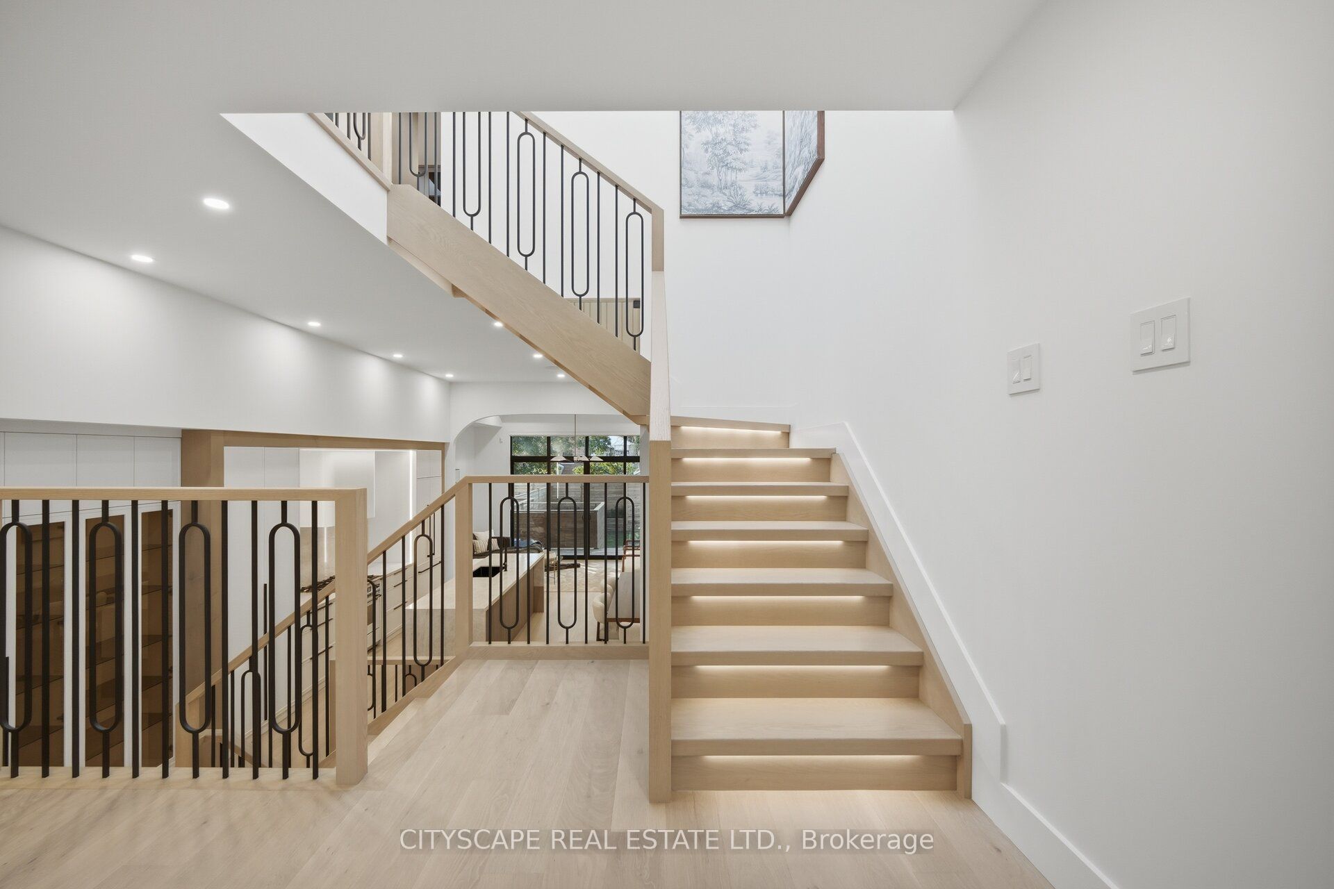 10a Holmstead Avenue Property Photo 24