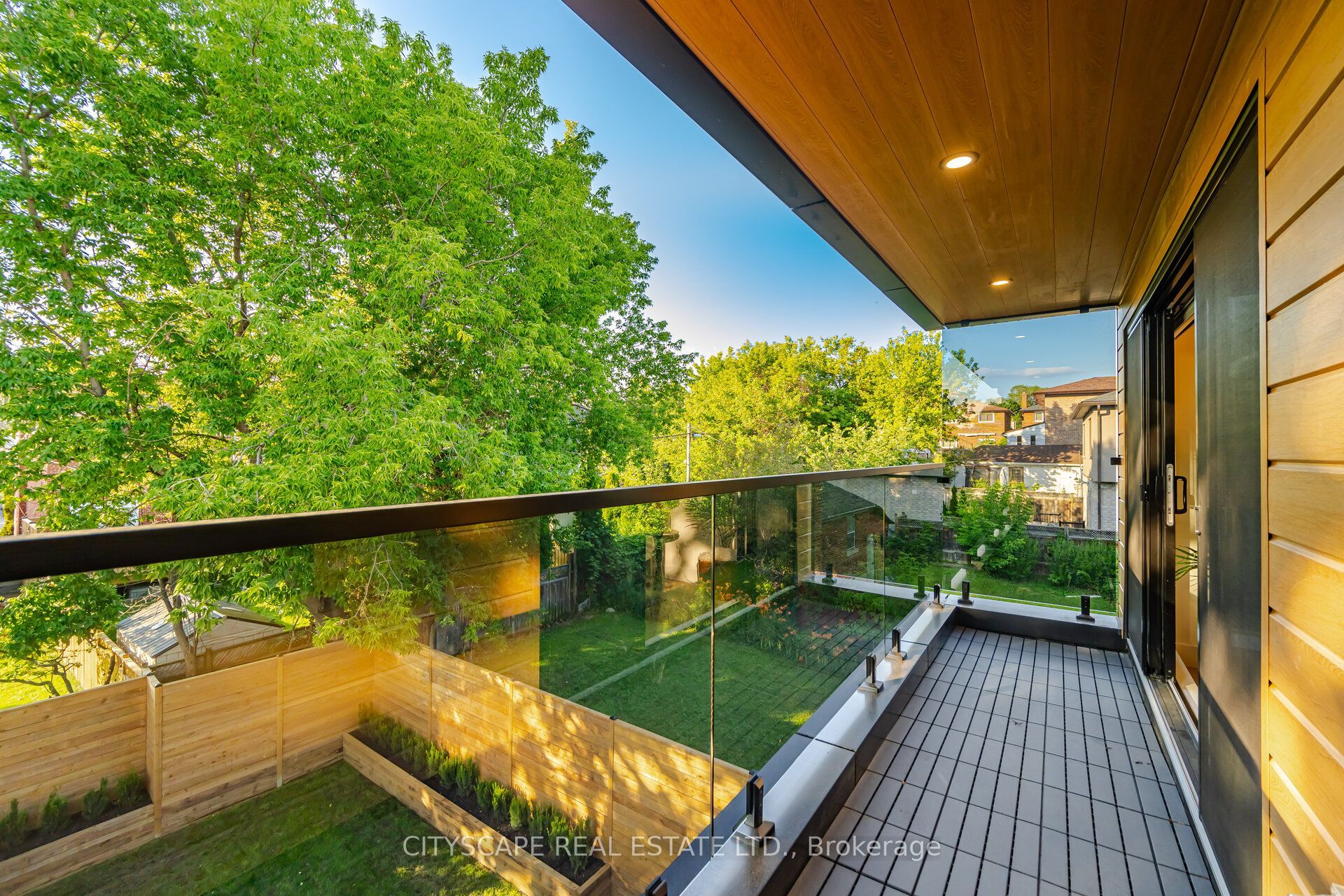 10a Holmstead Avenue Property Photo 27