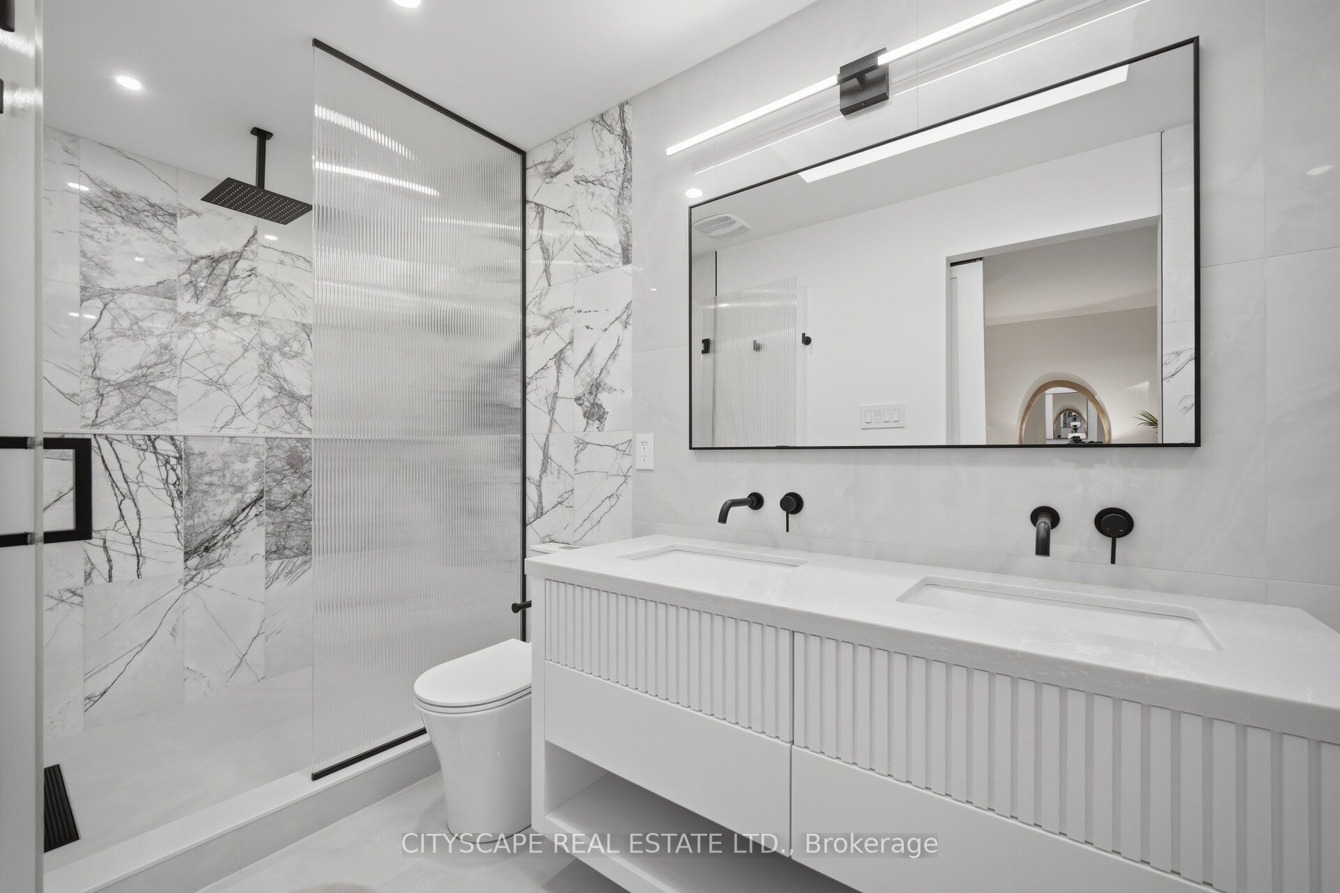 10a Holmstead Avenue Property Photo 31