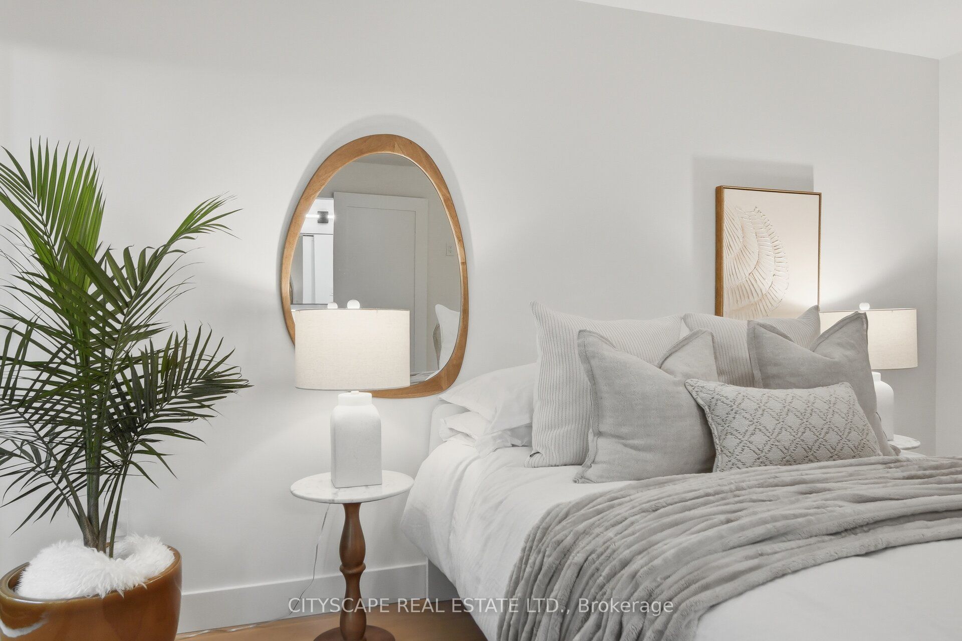 10a Holmstead Avenue Property Photo 32